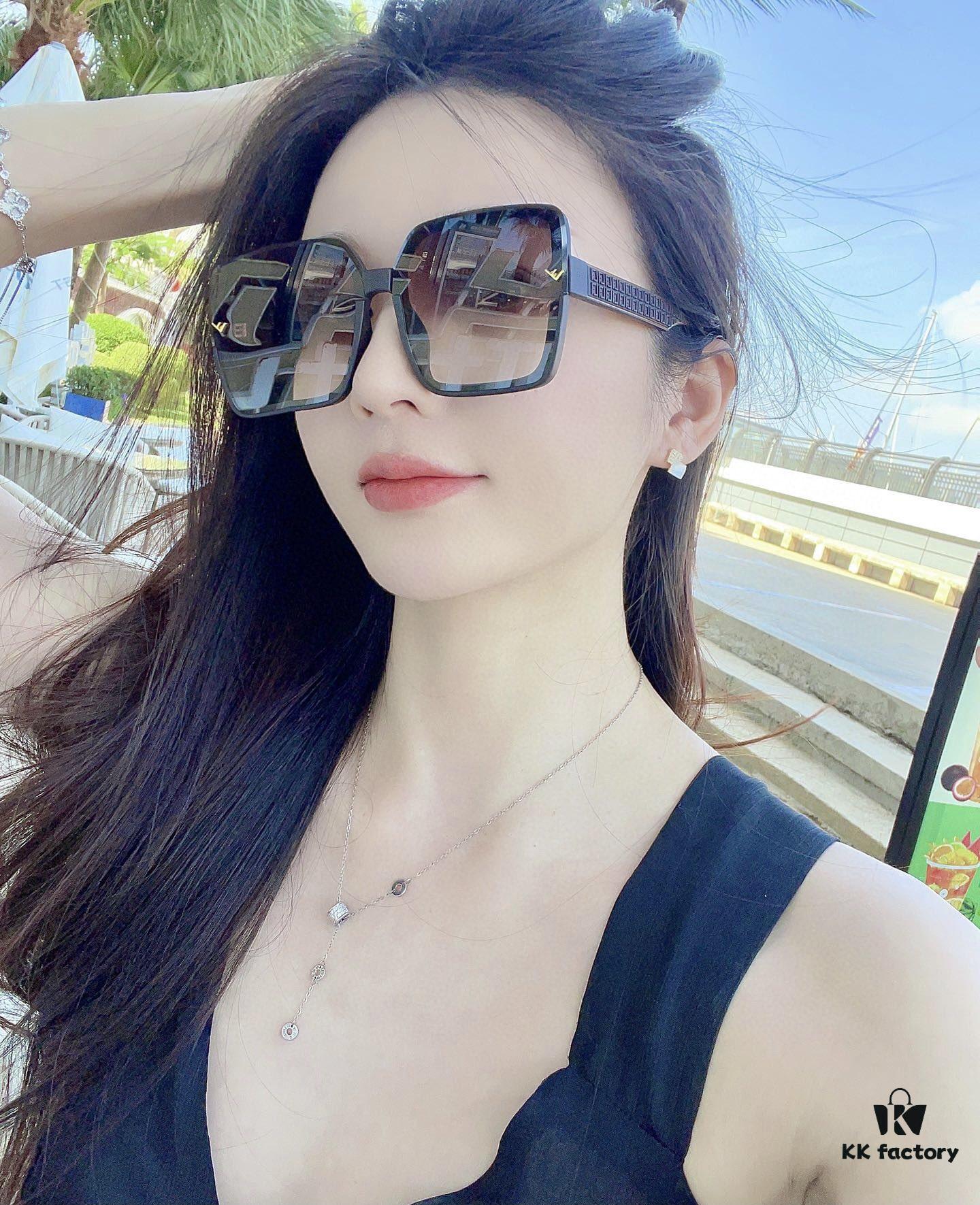 Fendi💌Polaroid Resin Polarized Sunglasses😎New Fashion Chic Sunglasses to Reduce Glare🥰Block Harmful and Radiation Rays😊Essential for Travel, Outfits, and Driving🧐Brand Philosophy - Trends Come and Go, but Style Remains Eternal🥳6115 Eyewear Sunglasses