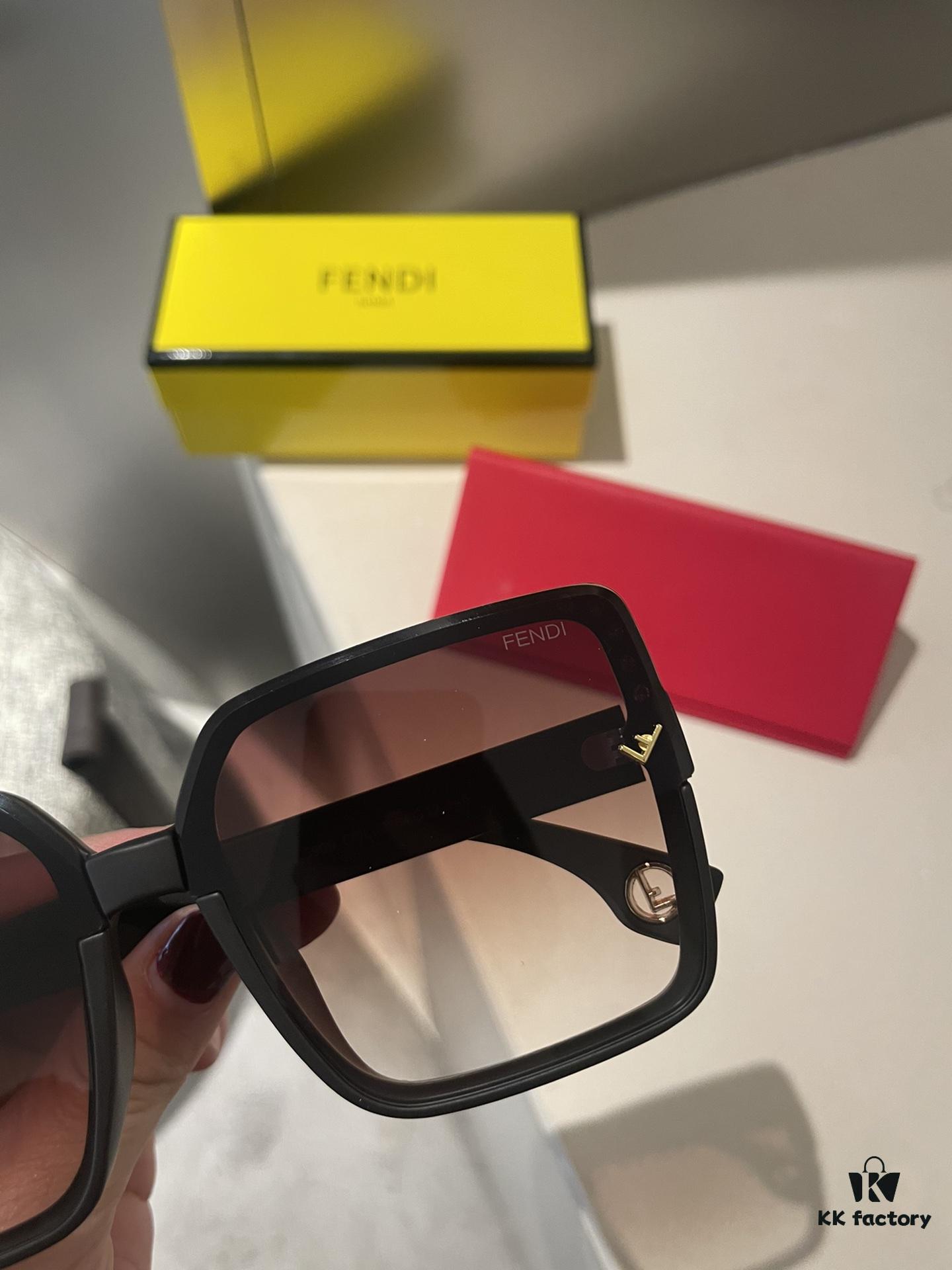 Fendi💌Polaroid Resin Polarized Sunglasses😎New Fashion Chic Sunglasses to Reduce Glare🥰Block Harmful and Radiation Rays😊Essential for Travel, Outfits, and Driving🧐Brand Philosophy - Trends Come and Go, but Style Remains Eternal🥳6115 Eyewear Sunglasses