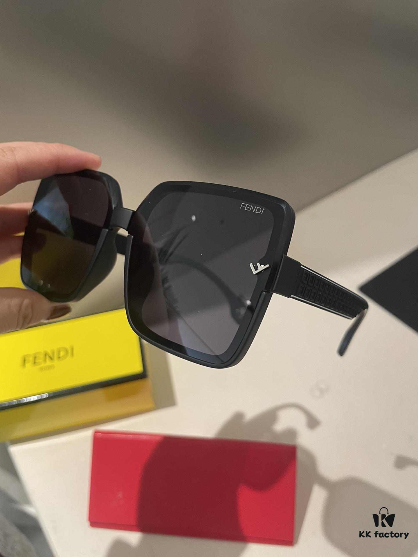 Fendi💌Polaroid Resin Polarized Sunglasses😎New Fashion Chic Sunglasses to Reduce Glare🥰Block Harmful and Radiation Rays😊Essential for Travel, Outfits, and Driving🧐Brand Philosophy - Trends Come and Go, but Style Remains Eternal🥳6115 Eyewear Sunglasses