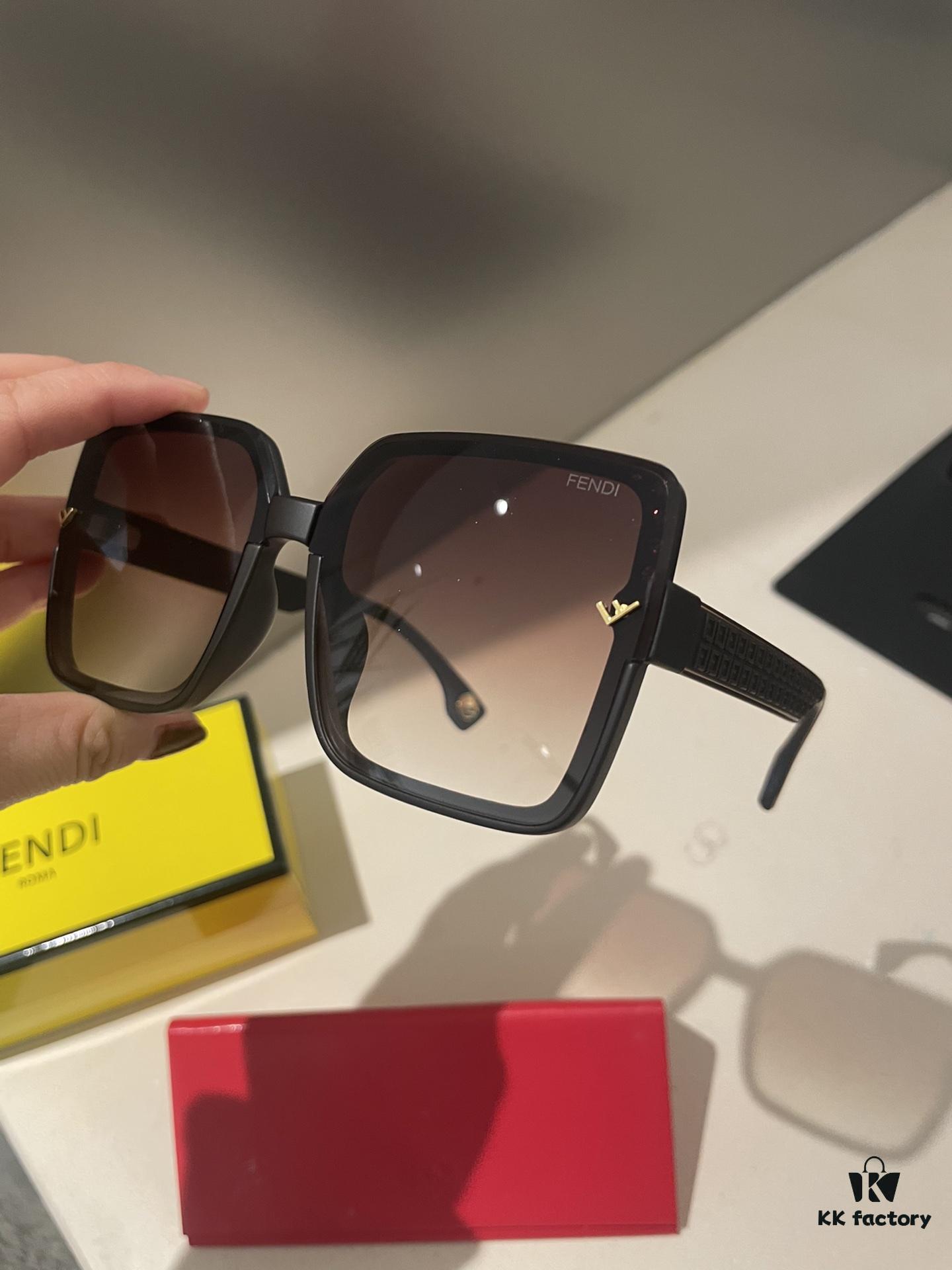 Fendi💌Polaroid Resin Polarized Sunglasses😎New Fashion Chic Sunglasses to Reduce Glare🥰Block Harmful and Radiation Rays😊Essential for Travel, Outfits, and Driving🧐Brand Philosophy - Trends Come and Go, but Style Remains Eternal🥳6115 Eyewear Sunglasses