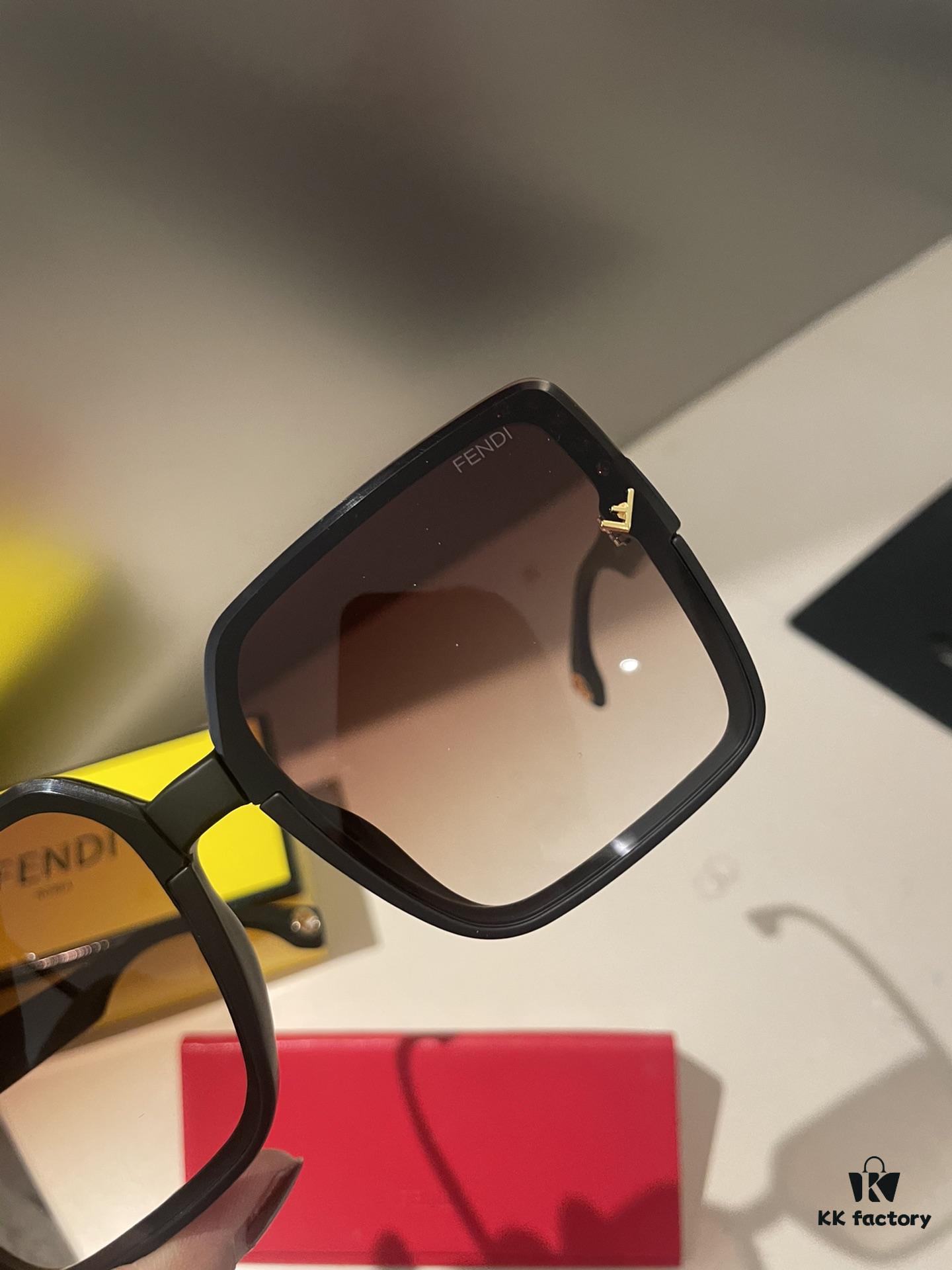 Fendi💌Polaroid Resin Polarized Sunglasses😎New Fashion Chic Sunglasses to Reduce Glare🥰Block Harmful and Radiation Rays😊Essential for Travel, Outfits, and Driving🧐Brand Philosophy - Trends Come and Go, but Style Remains Eternal🥳6115 Eyewear Sunglasses