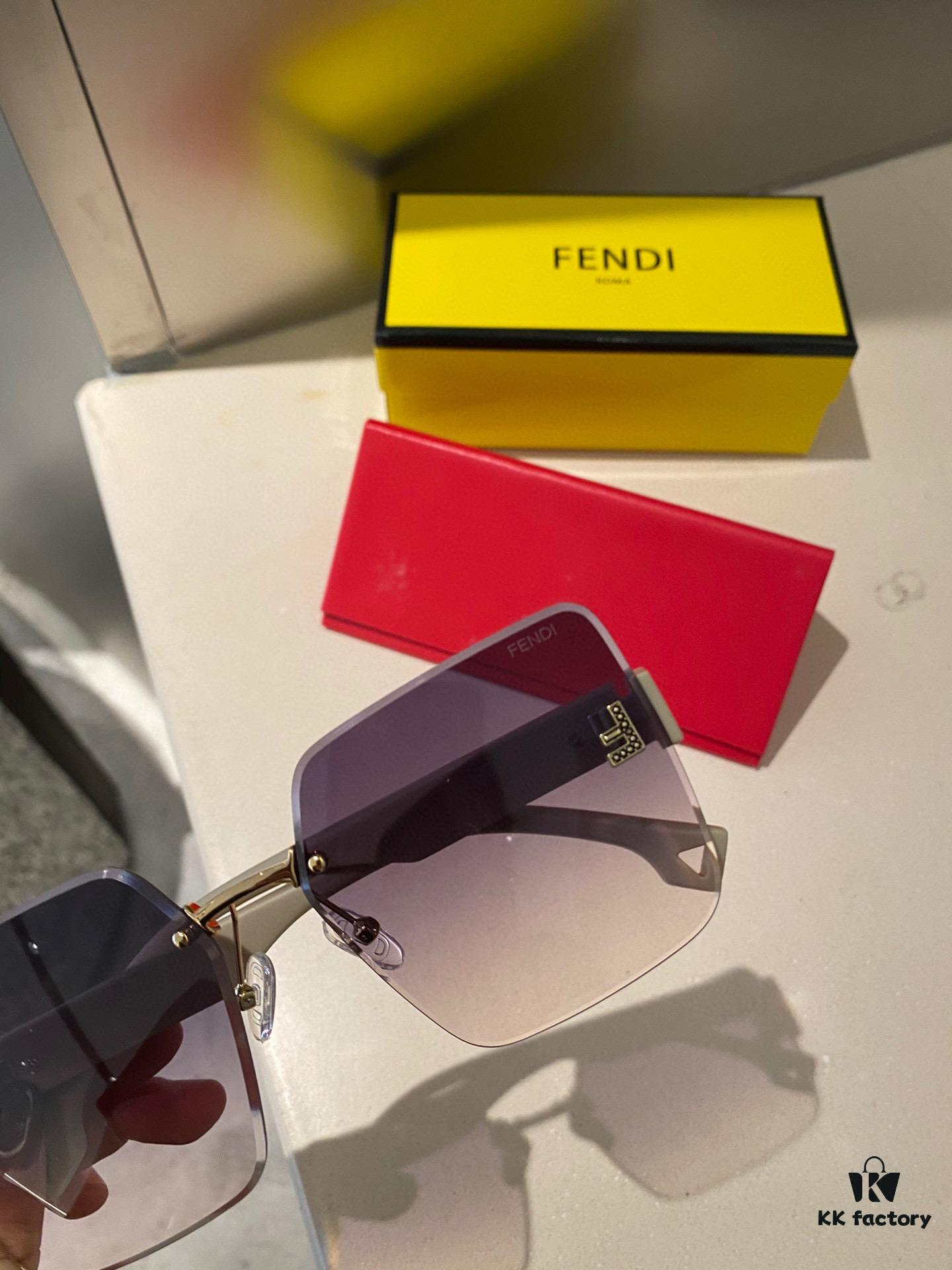 Fendi Postaloy Resin Polarized Sunglasses 😎 New Style Chanel-Style Sunglasses Reduce Glare, Block Harmful Radiation 🥰 Essential for Travel and Styling 🌸 Suitable for Driving 🧐 Brand Philosophy - Trends Come and Go, but Style Remains 🥳 6112 Eyewear Sunglasses