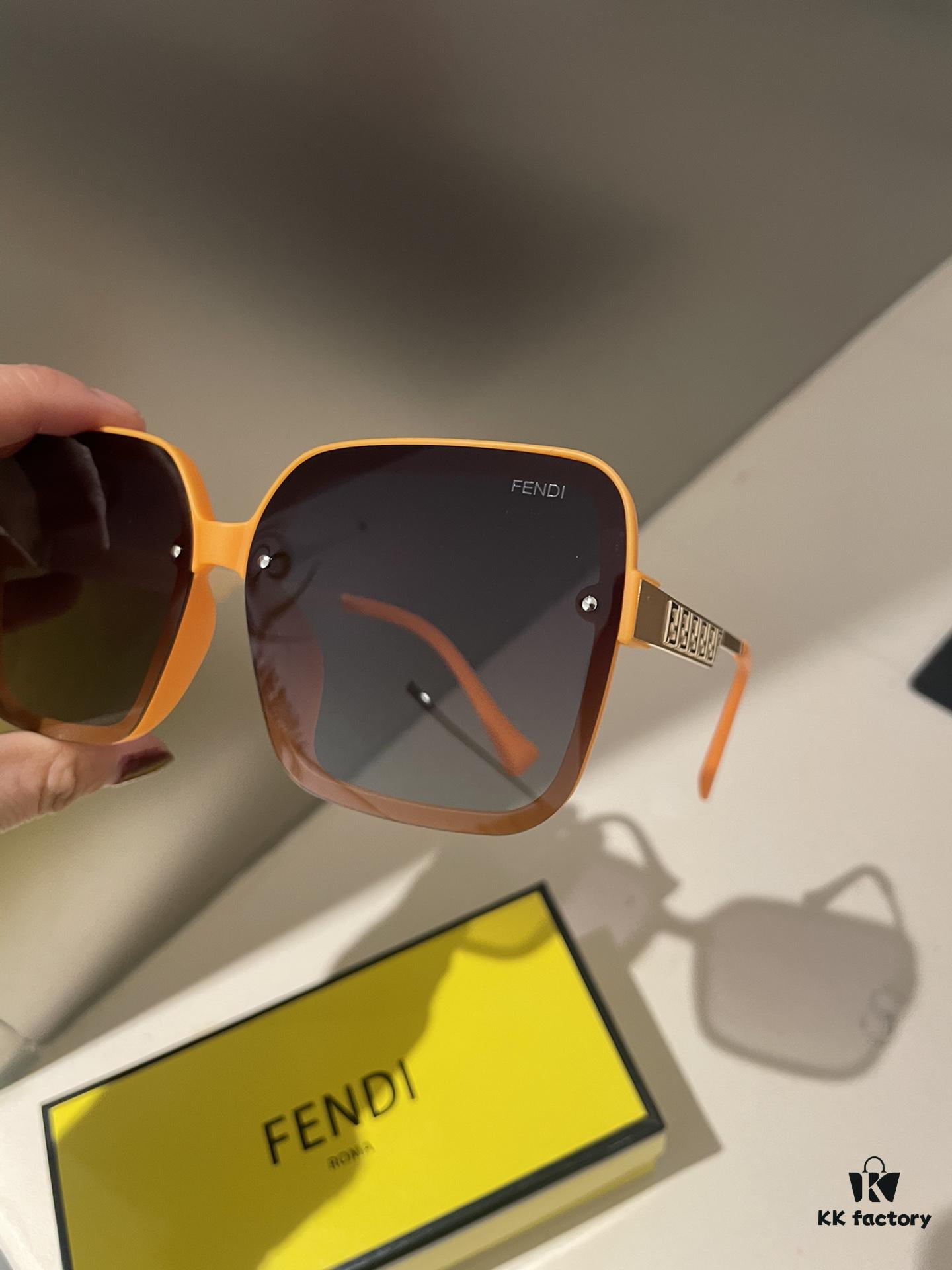 Fendi Women's Polarized Sunglasses 🕶️ Fashionable Face-Framing Designer Style Recommended in Live Stream (6071)