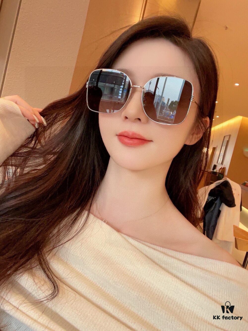 High-Definition Gucci Nylon Polarized Sunglasses for Women