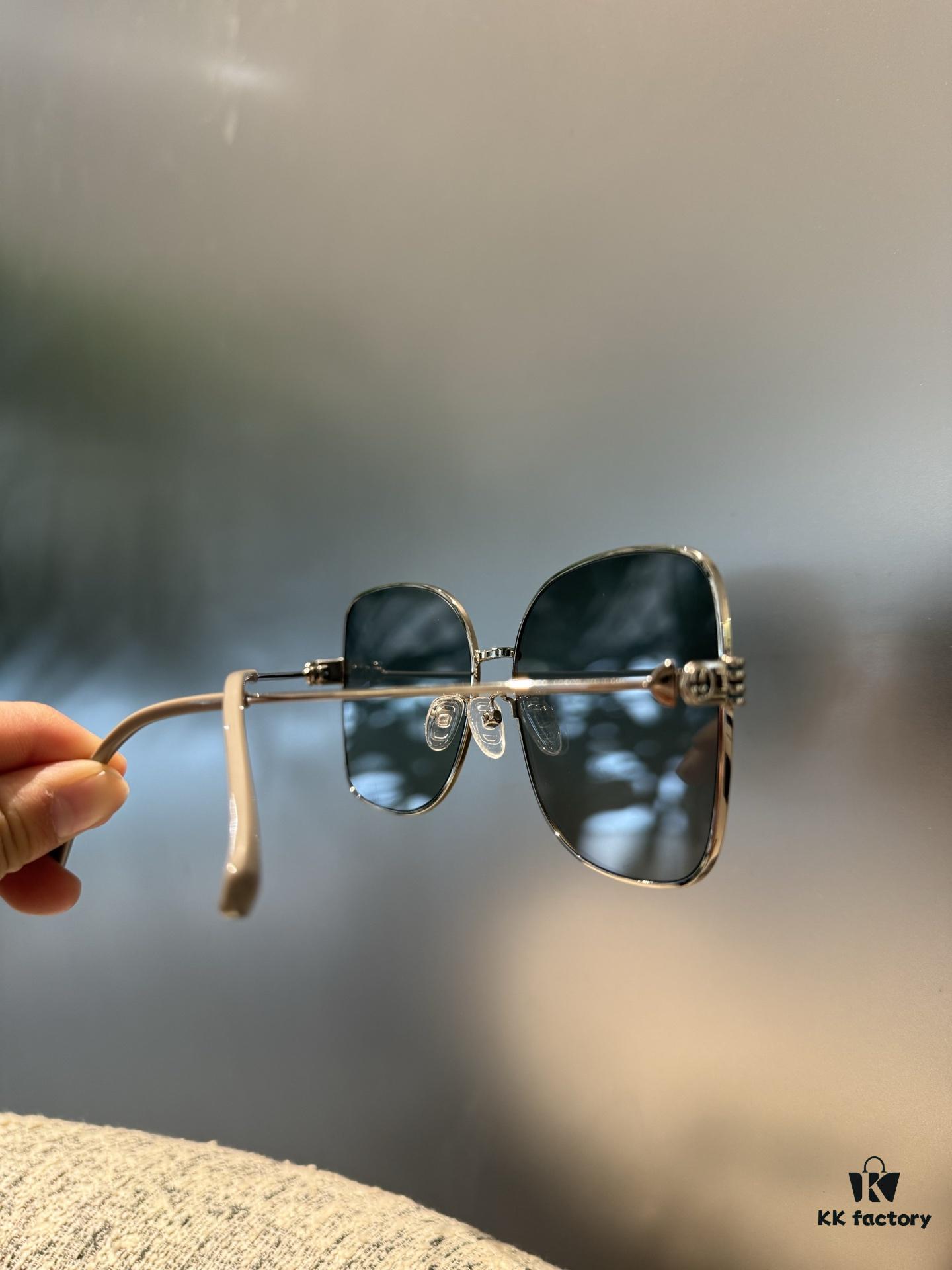 High-Definition Gucci Nylon Polarized Sunglasses for Women