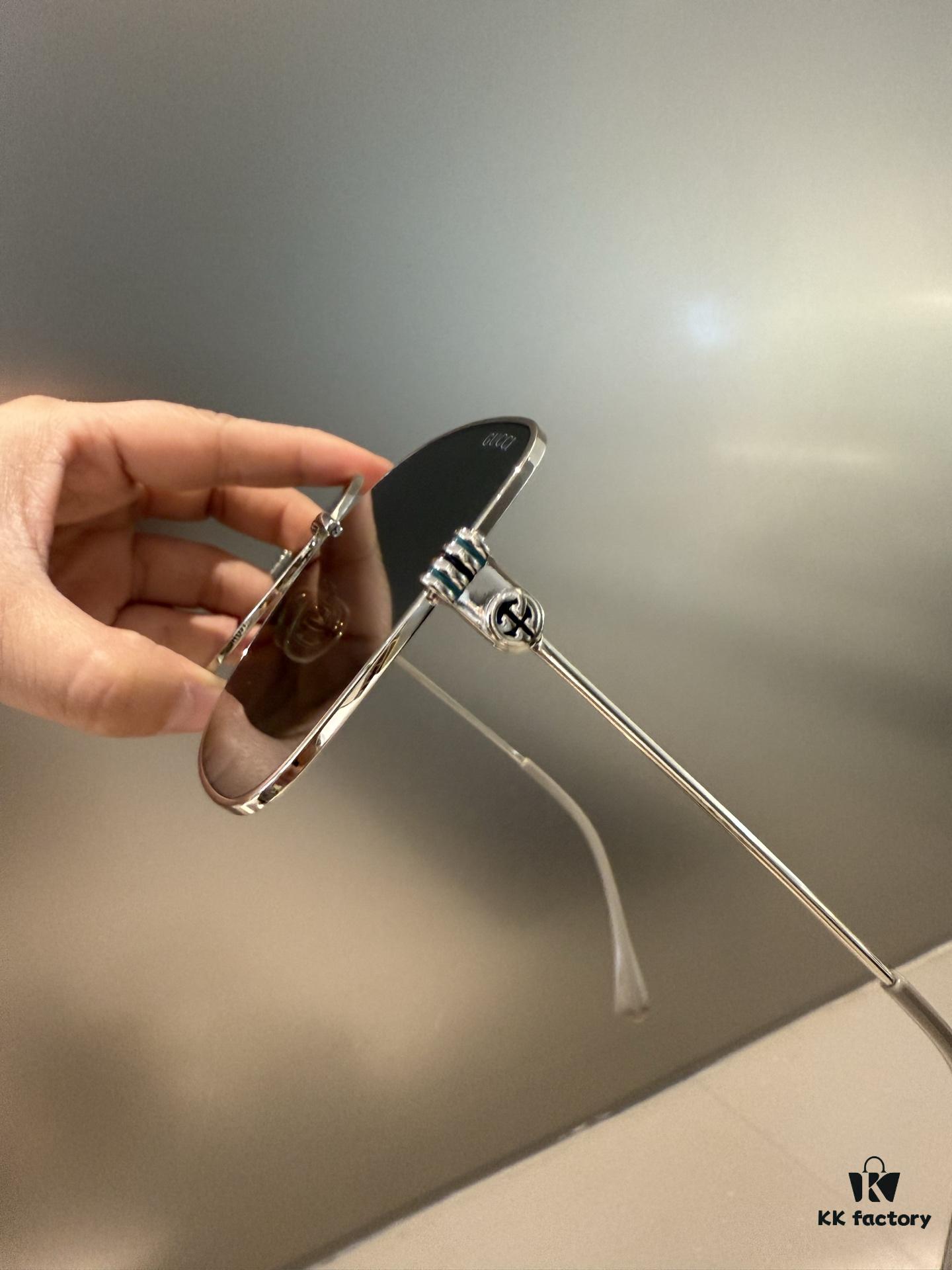 High-Definition Gucci Nylon Polarized Sunglasses for Women