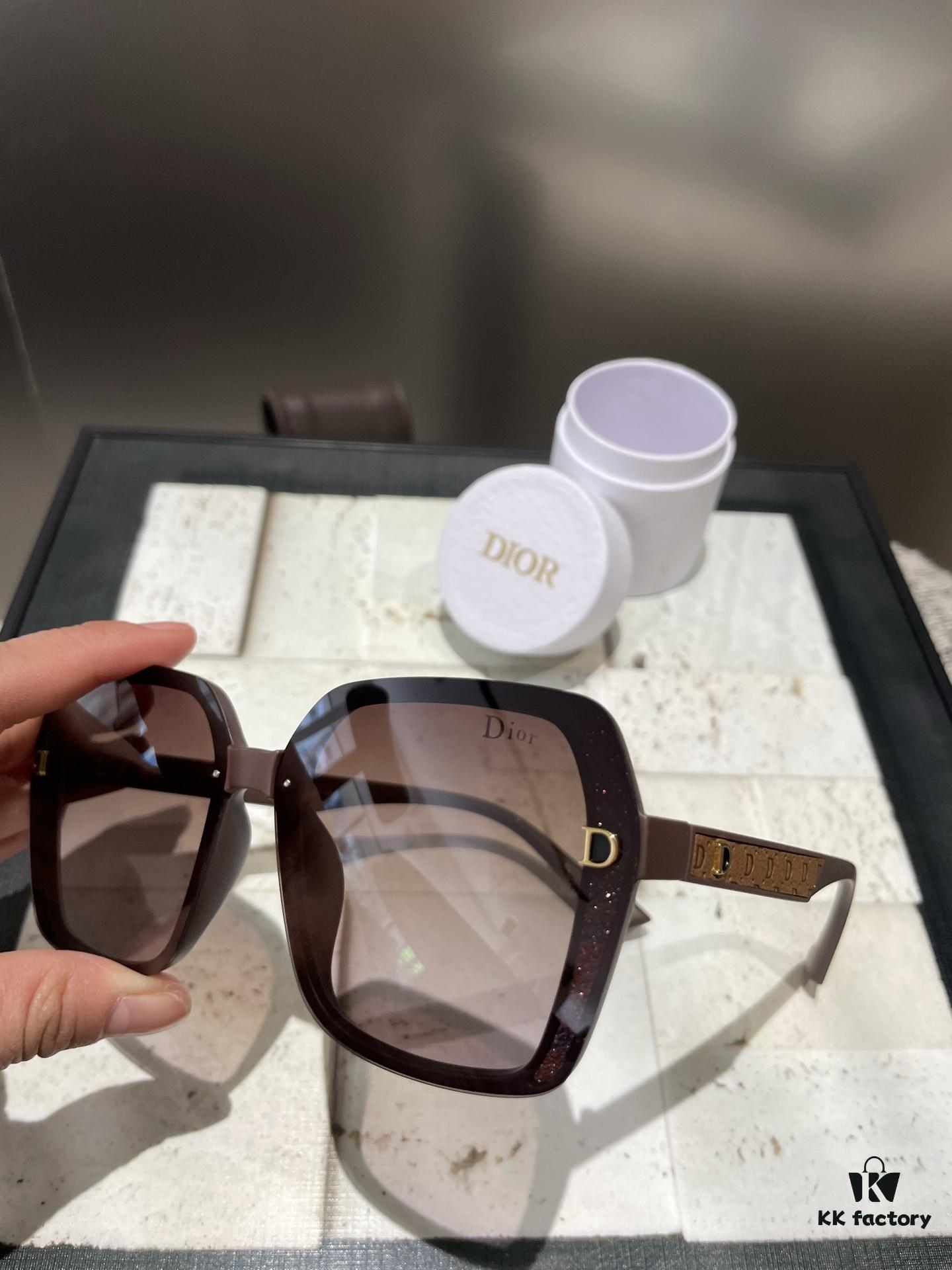 Dior Polarized Resin Sunglasses 😎 New Style Chic Sun Glasses to Reduce Glare, Block Harmful Radiation 🌞 Essential Fashion Accessory for Travel and Daily Wear, Perfect for Driving Too 🚗