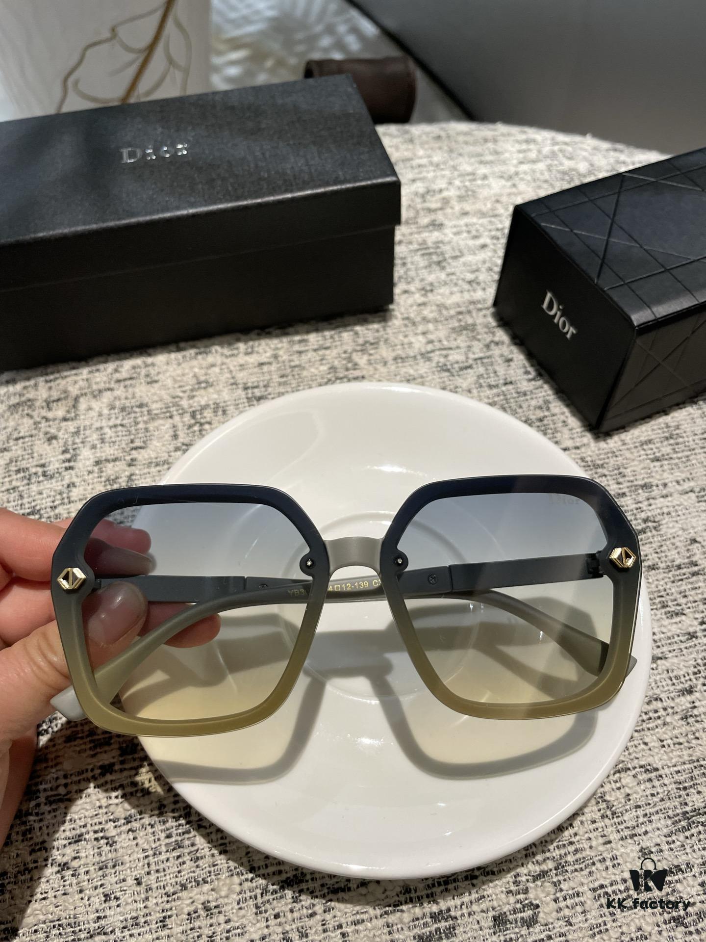 Dior Polarized Resin Sunglasses, New Small Luxury Style, Reduces Glare and Blocks Harmful Radiation, Essential for Travel and Daily Wear