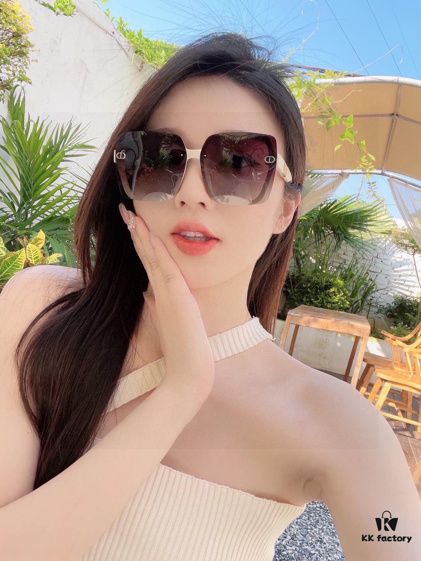 Dior Polarized Resin Sunglasses 😎 New Style Chic Eyewear to Reduce Glare and Block Harmful Radiation 🥰 Essential Fashion Accessory for Travel, Outings, and Driving 🌸 Brand Philosophy: Trends Fade, Style Endures 🥳 6105 Sunglasses