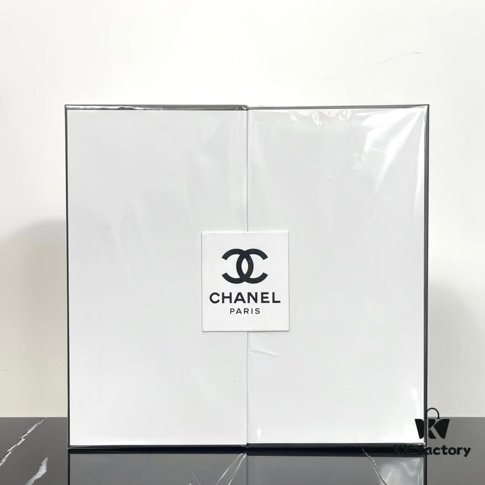 Chanel Gabrielle Shower Fragrance Two-Piece Set! Includes: Body Lotion 200ml, Shower Gel 200ml