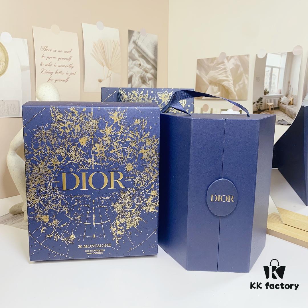 Free Shipping Dior 2023 Château Four-Piece Limited Edition Calendar Set, Official Website Version with Gift Bag