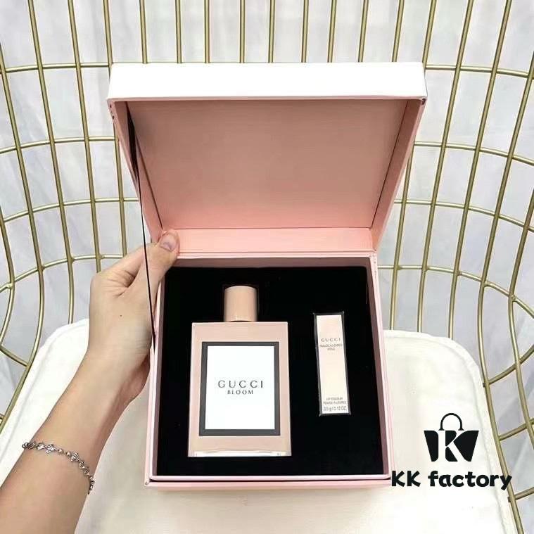 Gucci Lipstick Perfume Set of Three: Gucci Bloom Perfume + Gucci Floral 25 Lipstick + Gucci Comb