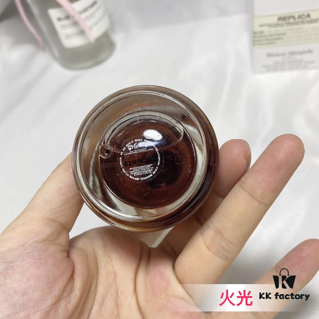 French Maison Margiela Replica Bystander Fireplace 100ml Unisex Perfume, Worn by Wei Yingluo and Wu Jinyan