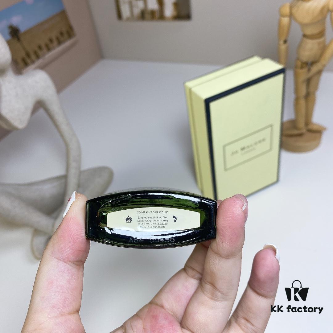 Jo Malone Emerald Thyme Cologne 30ml, Unisex Aromatic Fragrance - Top Notes: Lemon Eucalyptus; Heart Notes: Thyme, Rosemary; Base Notes: Oakmoss, Geranium