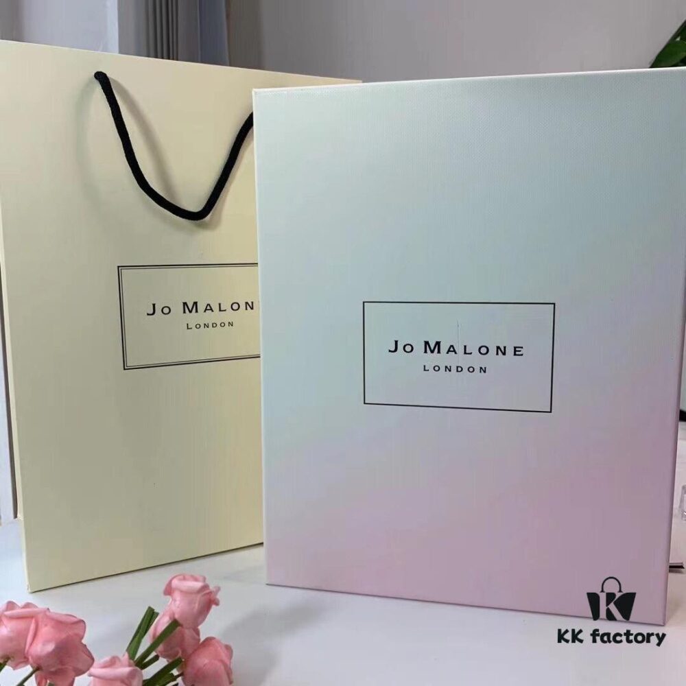 Jo Malone Bloom Collection Mini Perfume Set - Garden Edition with 12 Samples