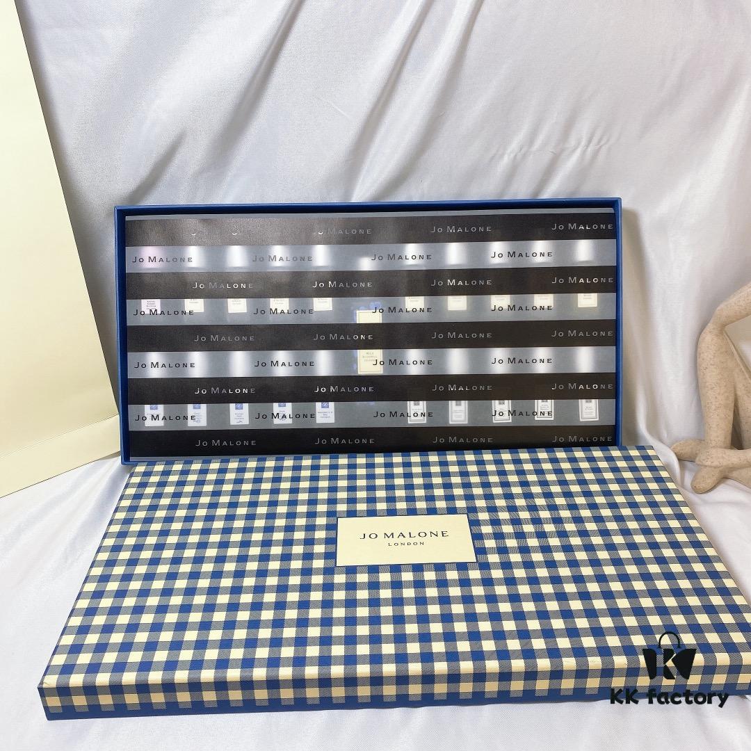 Jo Malone 21-Piece Limited Edition Blue Plaid Collection with Retail Shopping Bag
