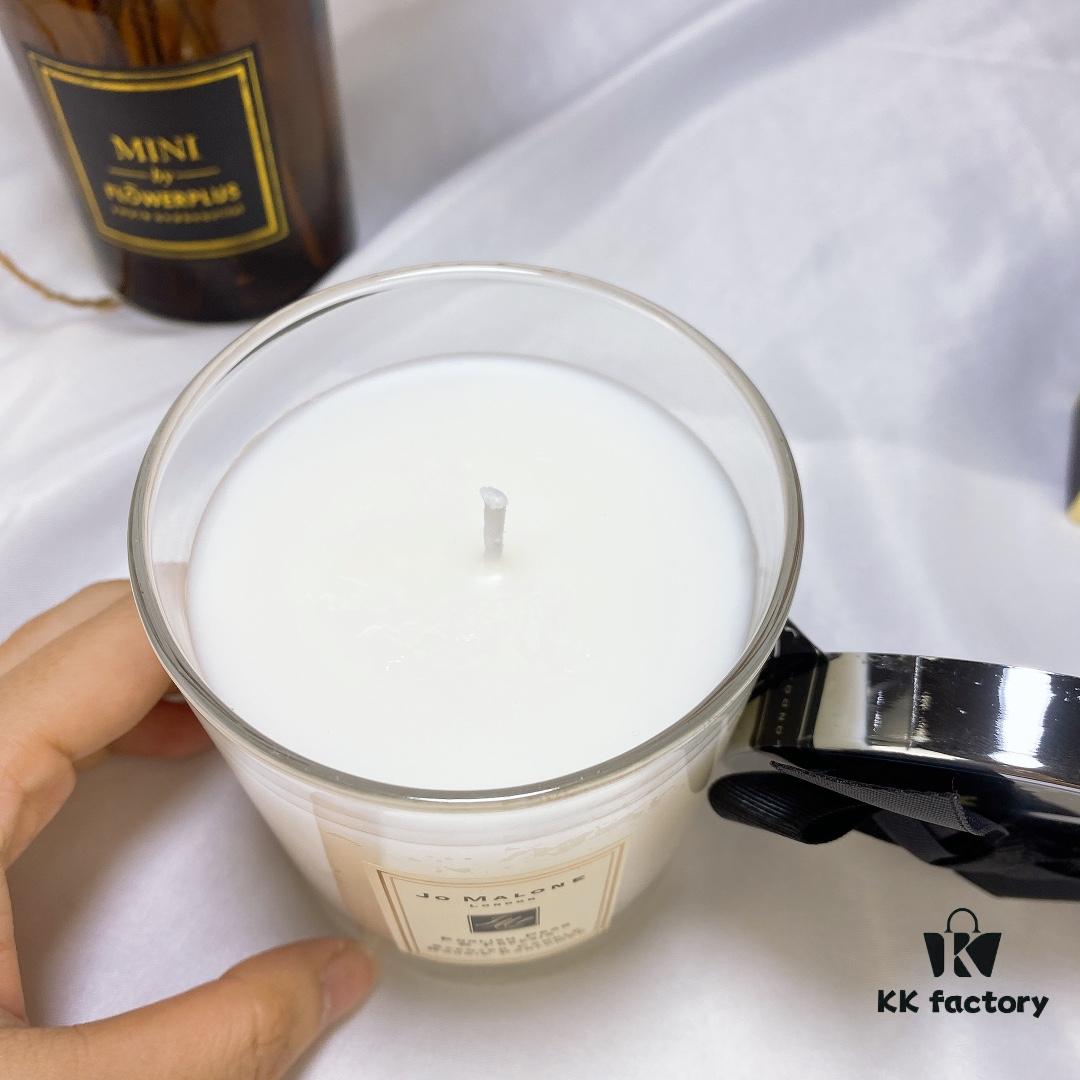 Jo Malone London Home Candle - English Pear & Freesia, 200g