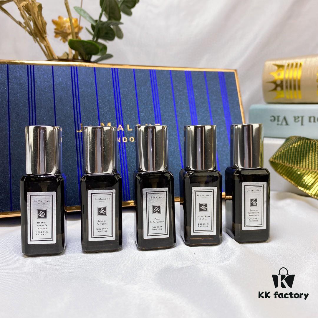 Jo Malone Boutique Blue Box Black Bottle 5-Piece Set, 5 x 9ml with Spray Caps, Mini Q-Size Sample Collection