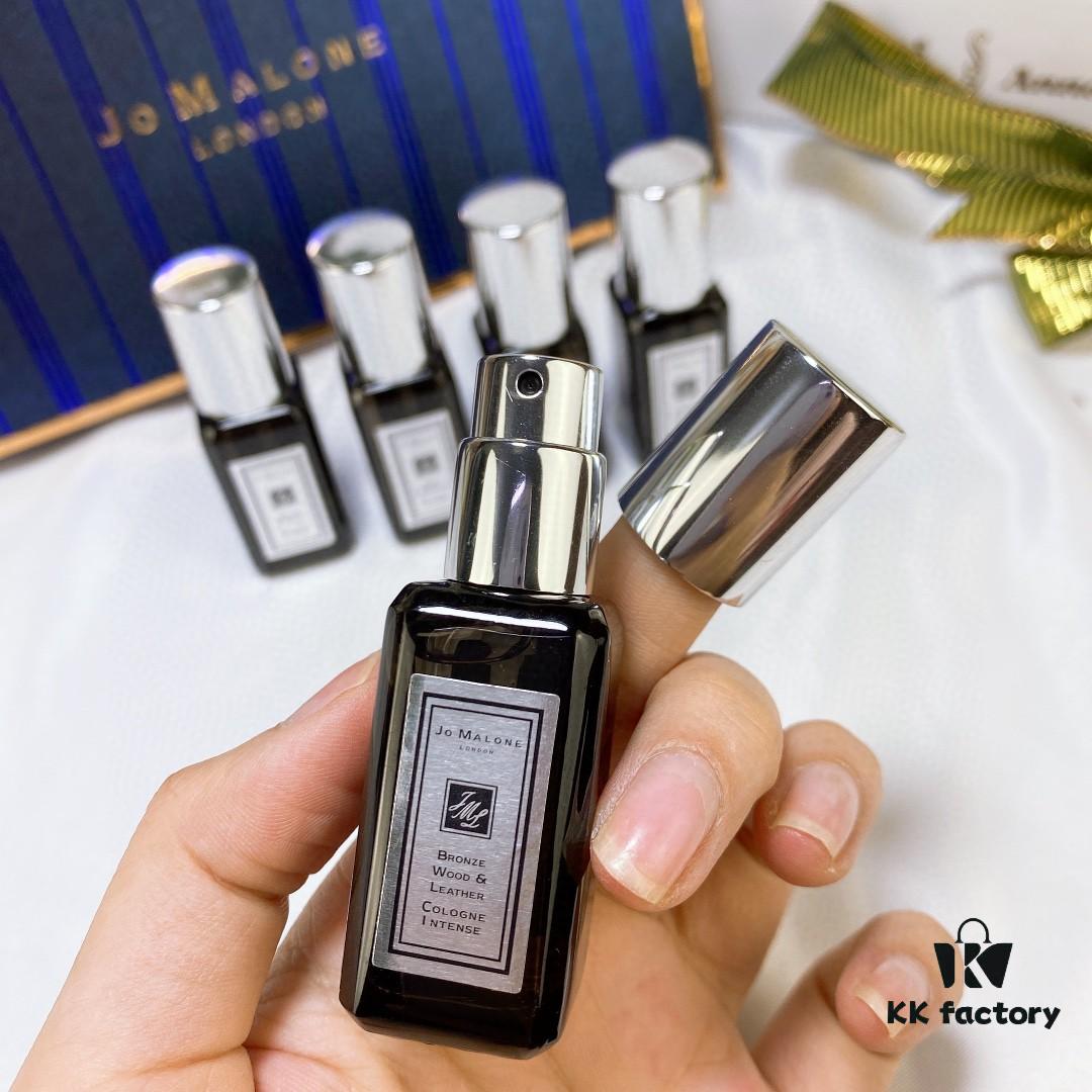 Jo Malone Boutique Blue Box Black Bottle 5-Piece Set, 5 x 9ml with Spray Caps, Mini Q-Size Sample Collection