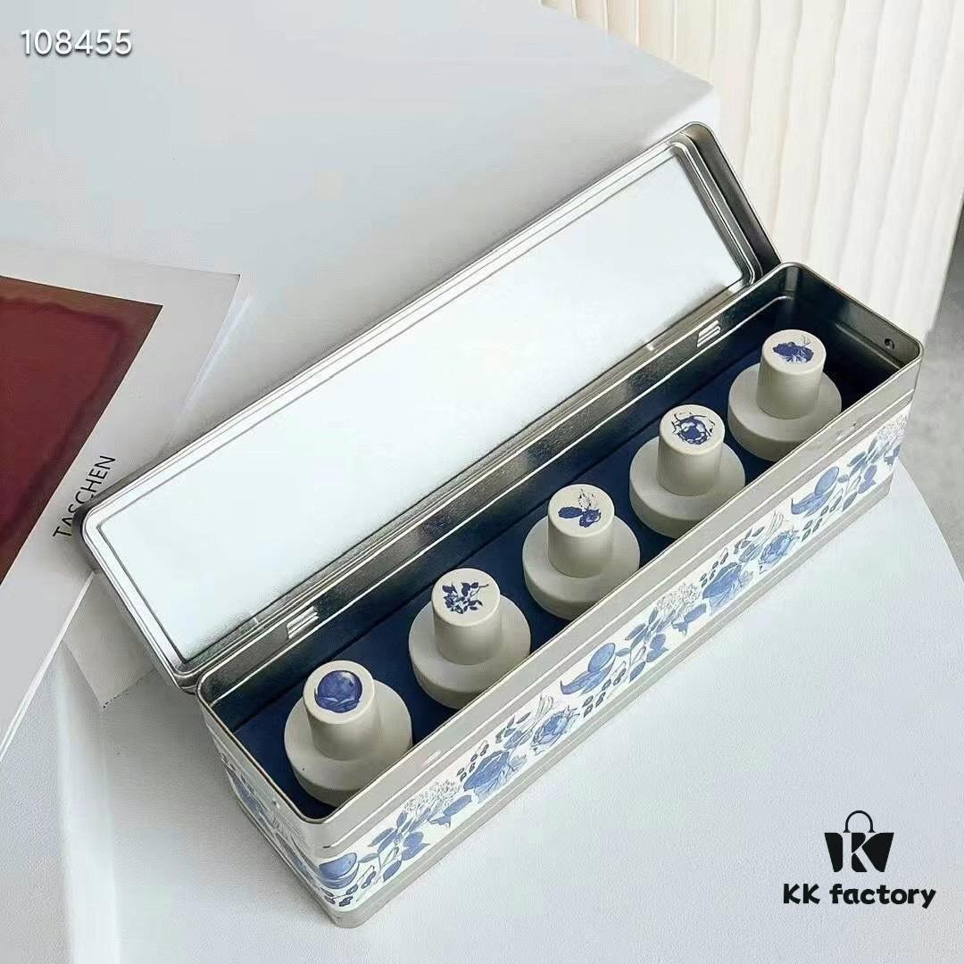 Jo Malone Jam Collection Perfume Set in Tin Box! 30ml × 5 with Sprayers. Includes: Elderflower, Blackberry & Bay, Red Rose, Rhubarb & Custard, Citrus Peel