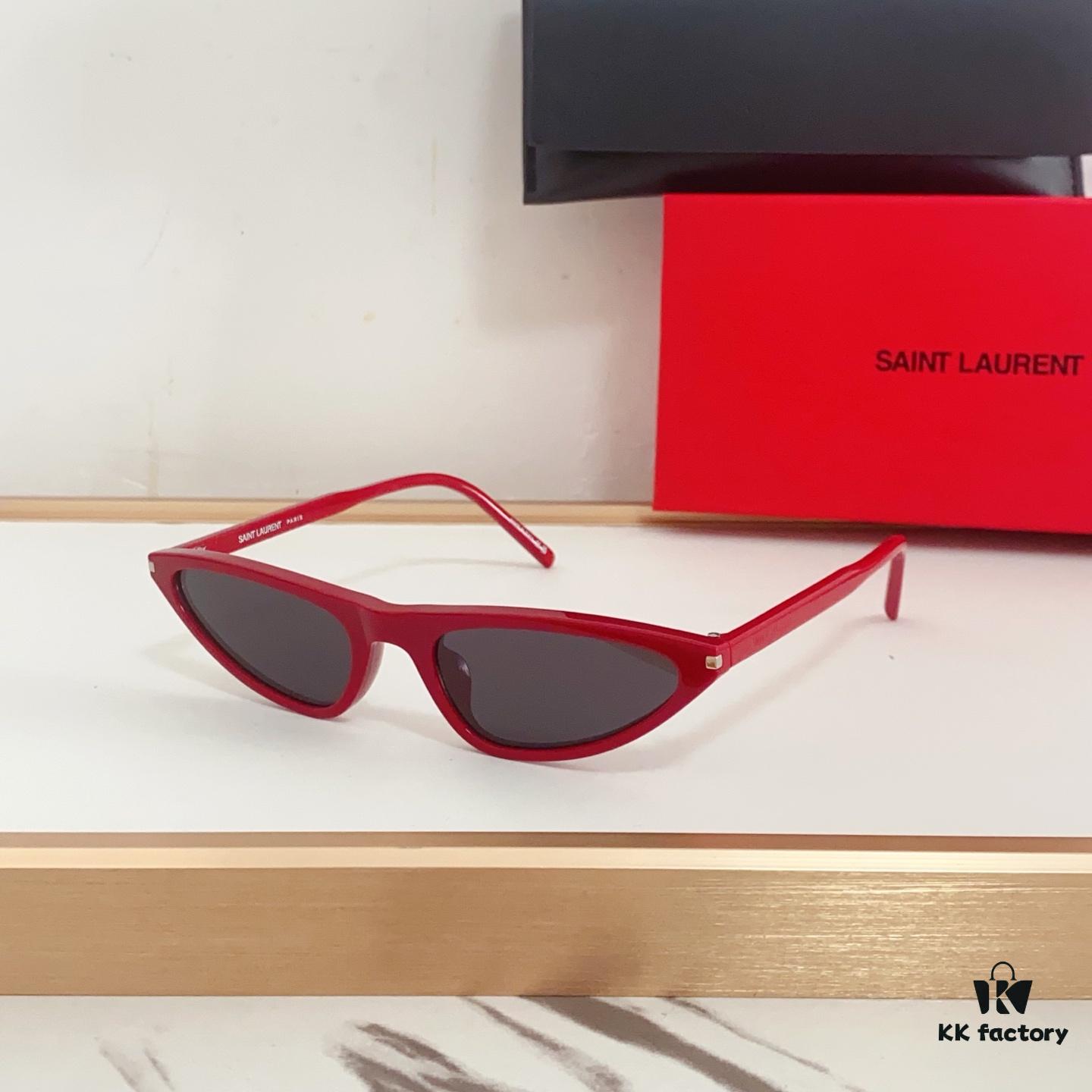 125 Saint* Corner Angle SL703 Sunglasses Size 55-19-145