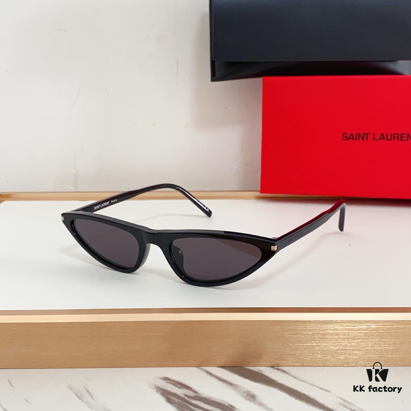 125 Saint* Corner Angle SL703 Sunglasses Size 55-19-145