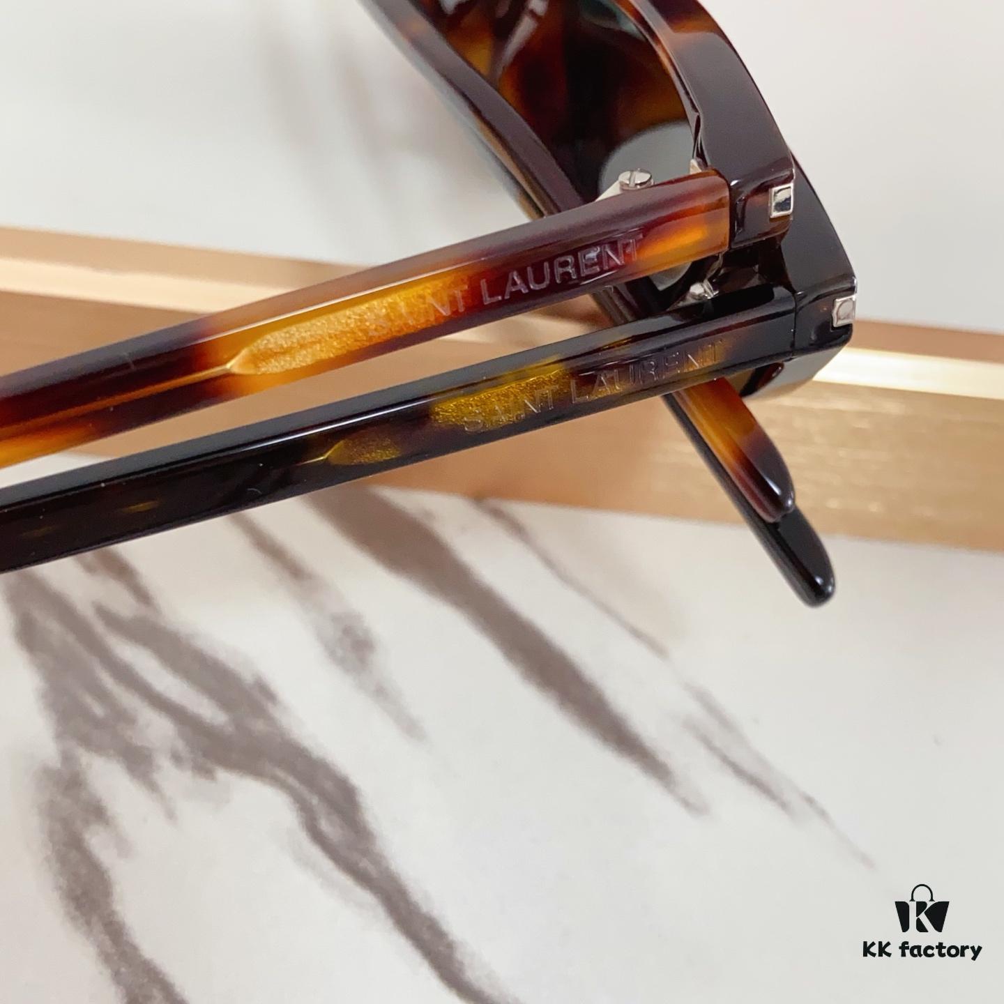 125 Saint* Corner Angle SL703 Sunglasses Size 55-19-145