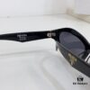 Prada Mod: PRA20S Size: 62-16-140 Swing Sunglasses