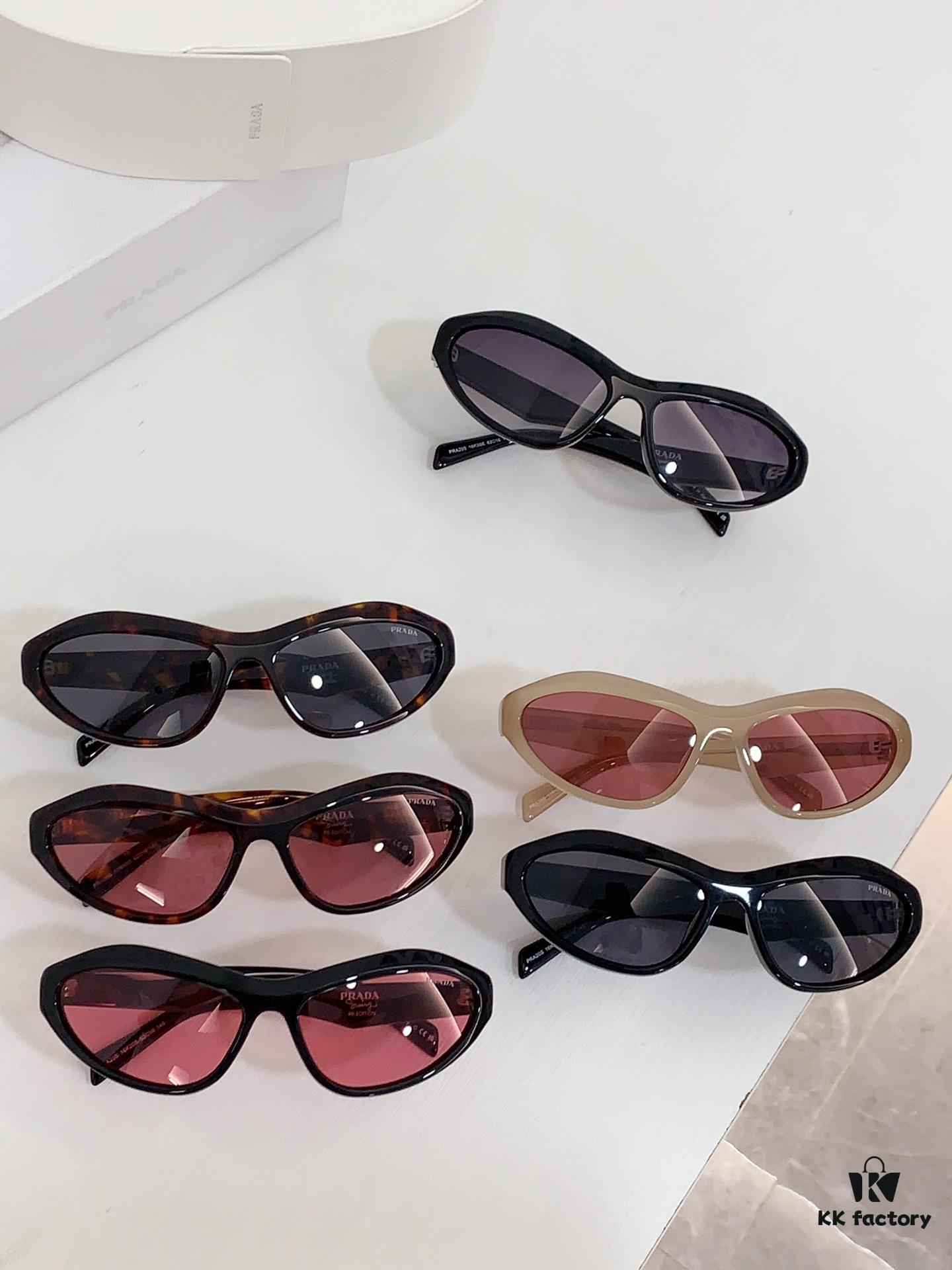 Prada Mod: PRA20S Size: 62-16-140 Swing Sunglasses