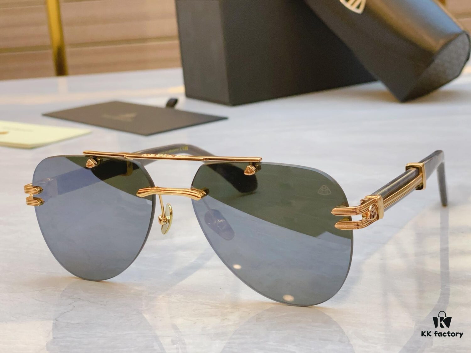 MAYBAC* New Model Sunglasses 🕶️🕶️, MODEL: E01Z - V/10 - 8/P/SH, SIZE: 62-17-145