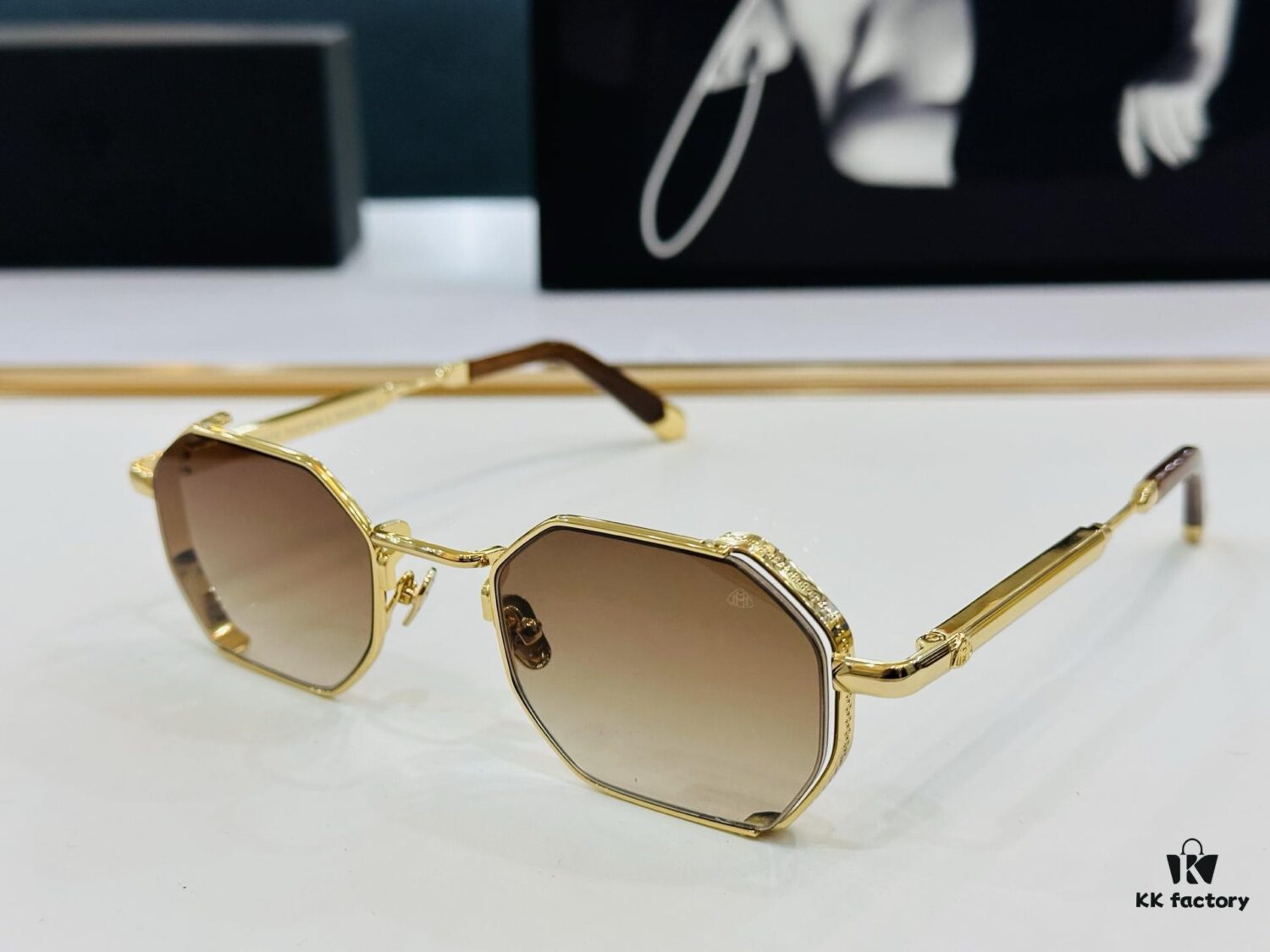 High-Quality MAYBACH Z33 Sunglasses, Exquisite Craftsmanship, Premium Feel, Size: 52-21-145