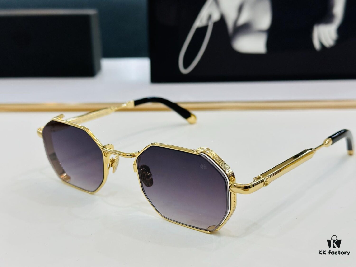 High-Quality MAYBACH Z33 Sunglasses, Exquisite Craftsmanship, Premium Feel, Size: 52-21-145