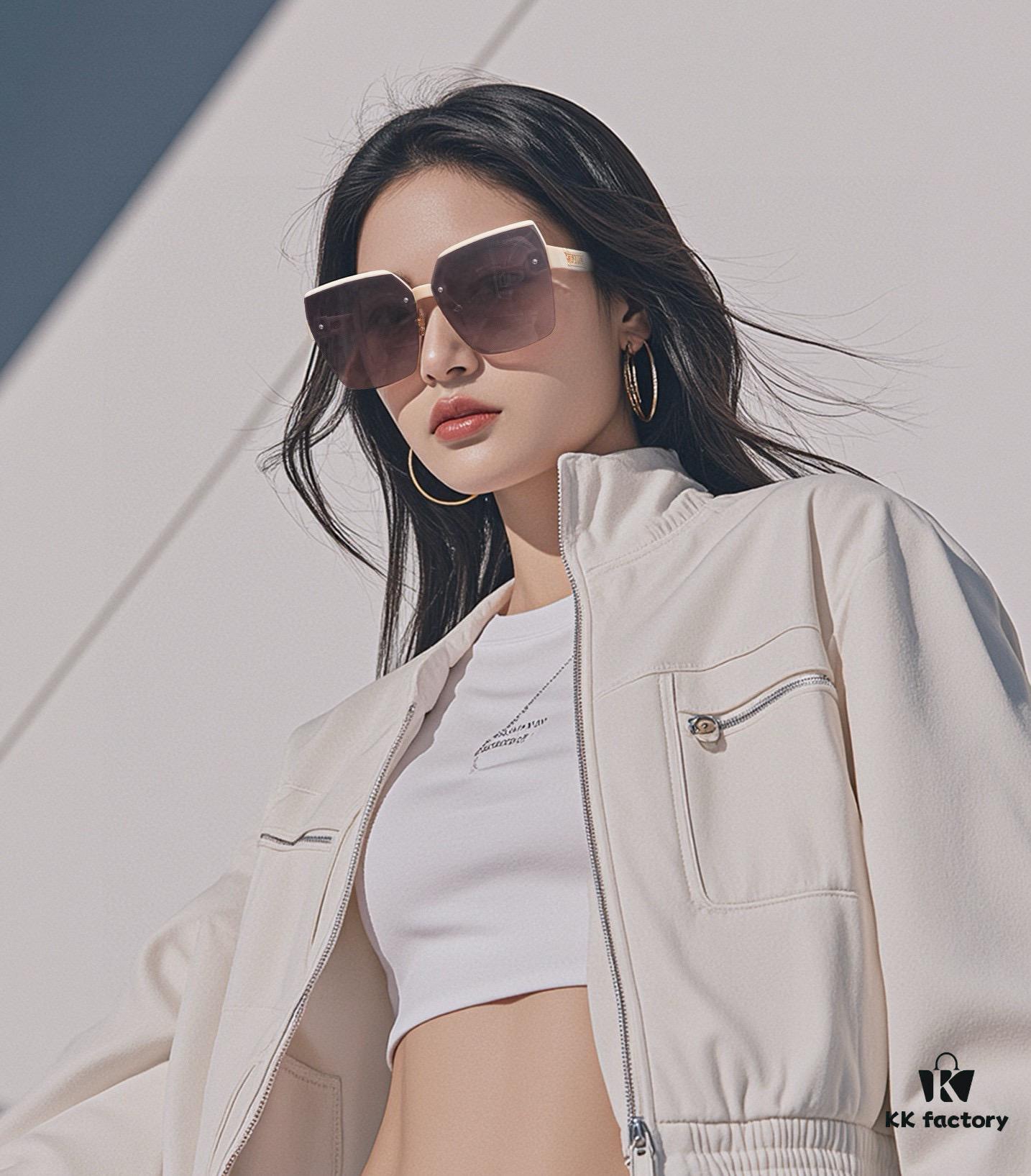 CHANEL 2025 New Arrival Trendy Fashion Square Frame Sunglasses, Comfortable Fit, Influencer Favorite Polarized UV Protection Sunglasses for Women 🕶️ 🎉 High-Quality TR Frame ♥️♥️ Model CH1250