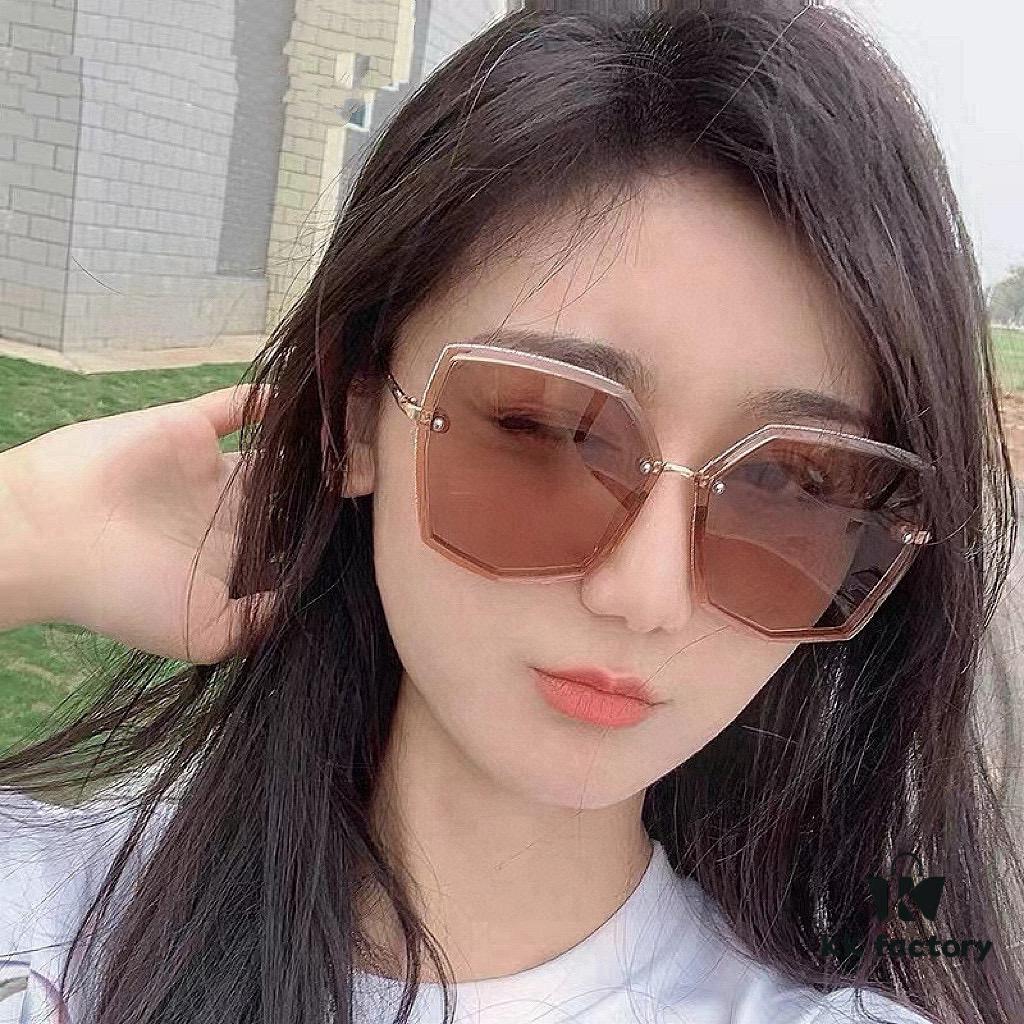 New CHANEL Sunglasses CH8128