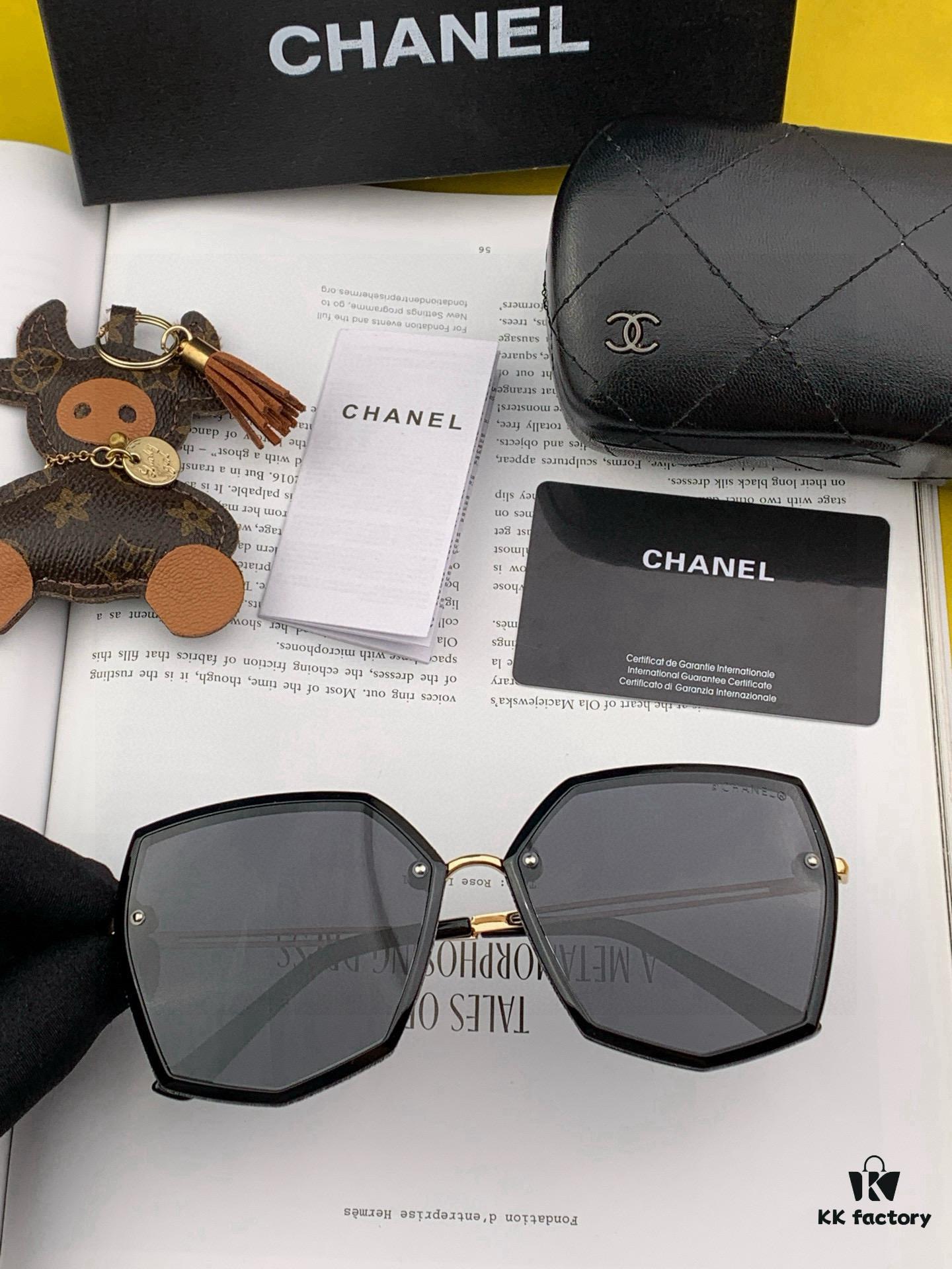 New CHANEL Sunglasses CH8128