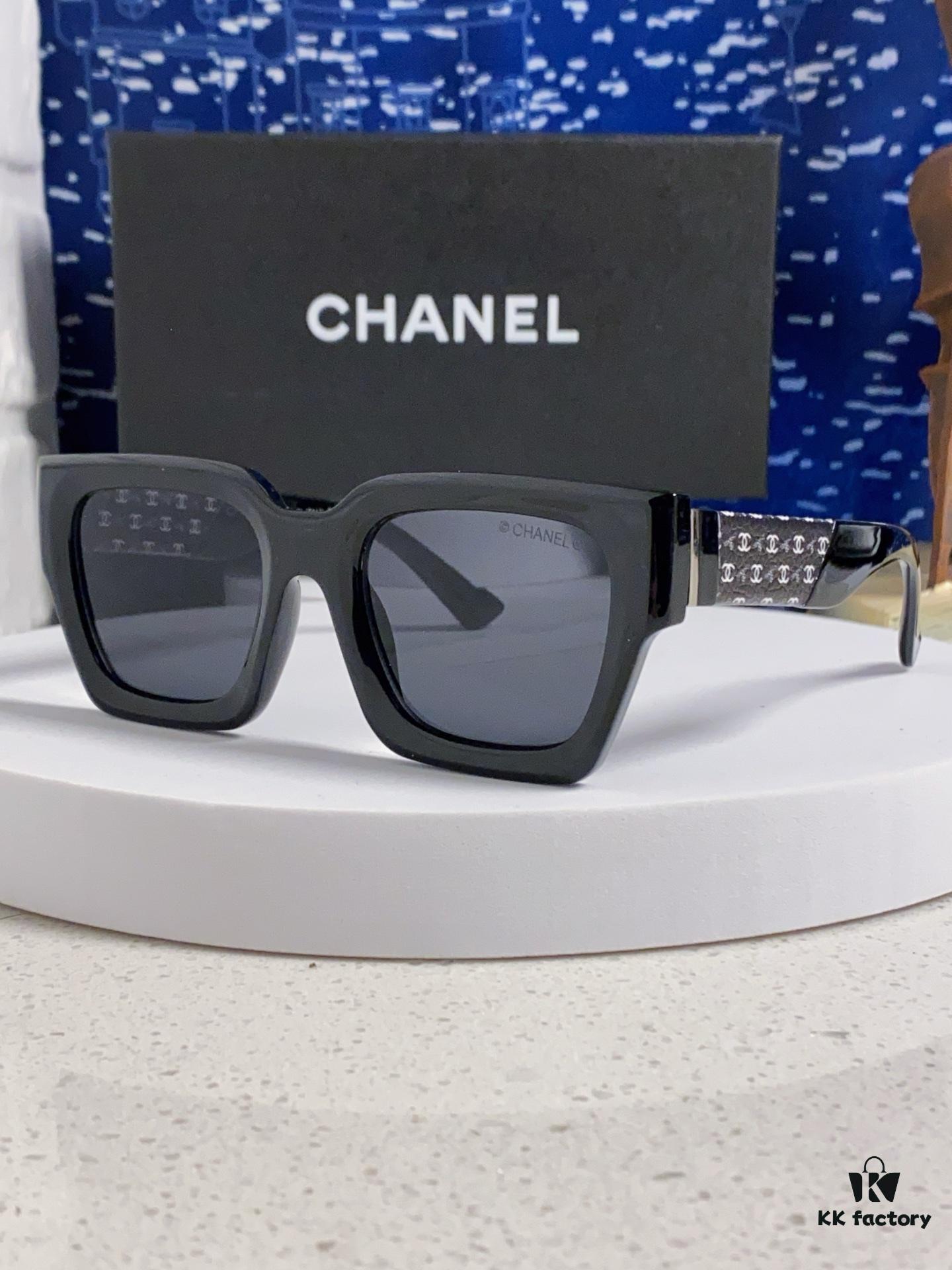 CHANEL 2024 New Arrival Trendy Fashion Square Frame Sunglasses, Comfortable Wear, Influencer Favorite Style, Women's HD Thickened Polarized Sunglasses