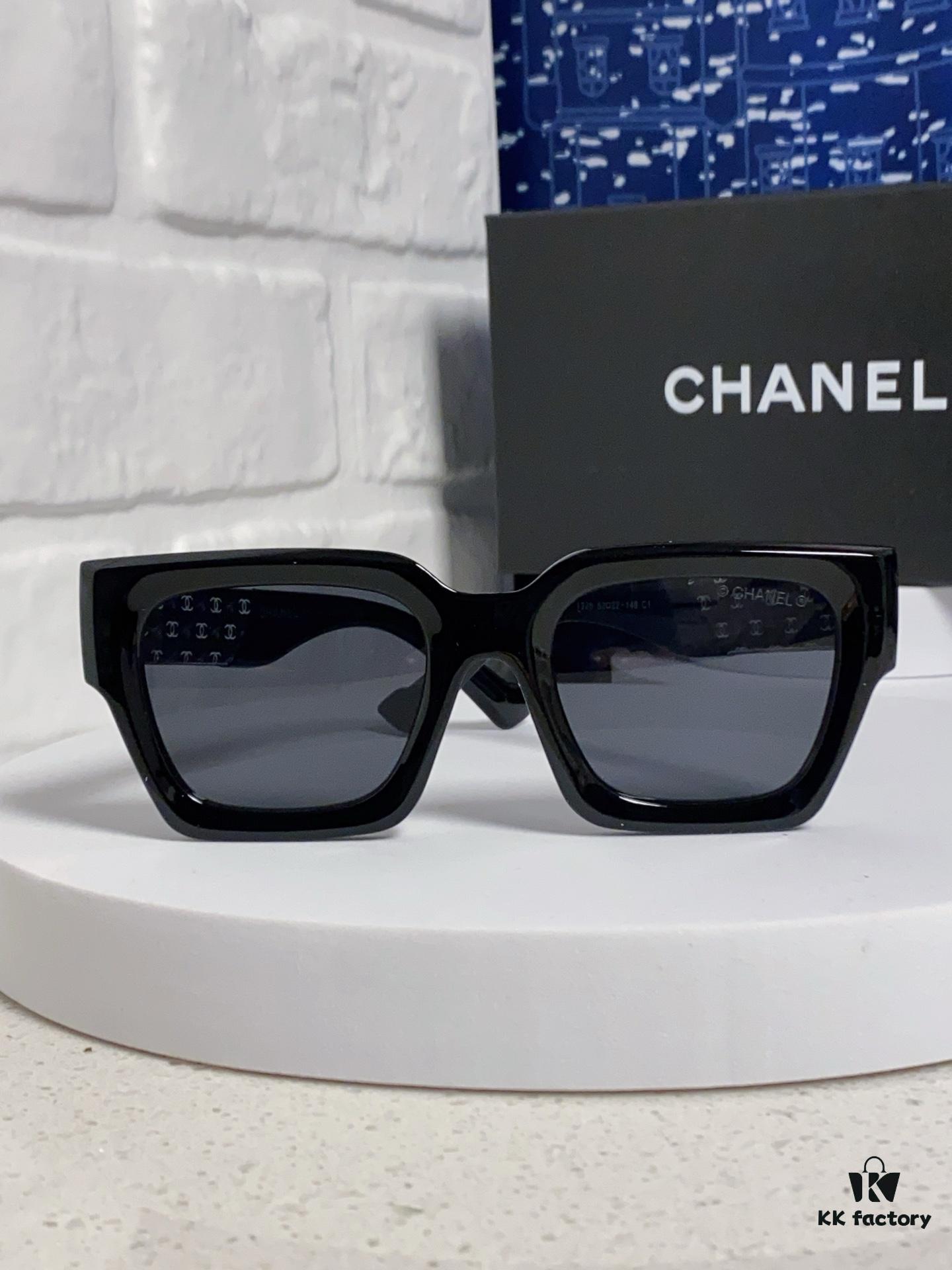CHANEL 2024 New Arrival Trendy Fashion Square Frame Sunglasses, Comfortable Wear, Influencer Favorite Style, Women's HD Thickened Polarized Sunglasses