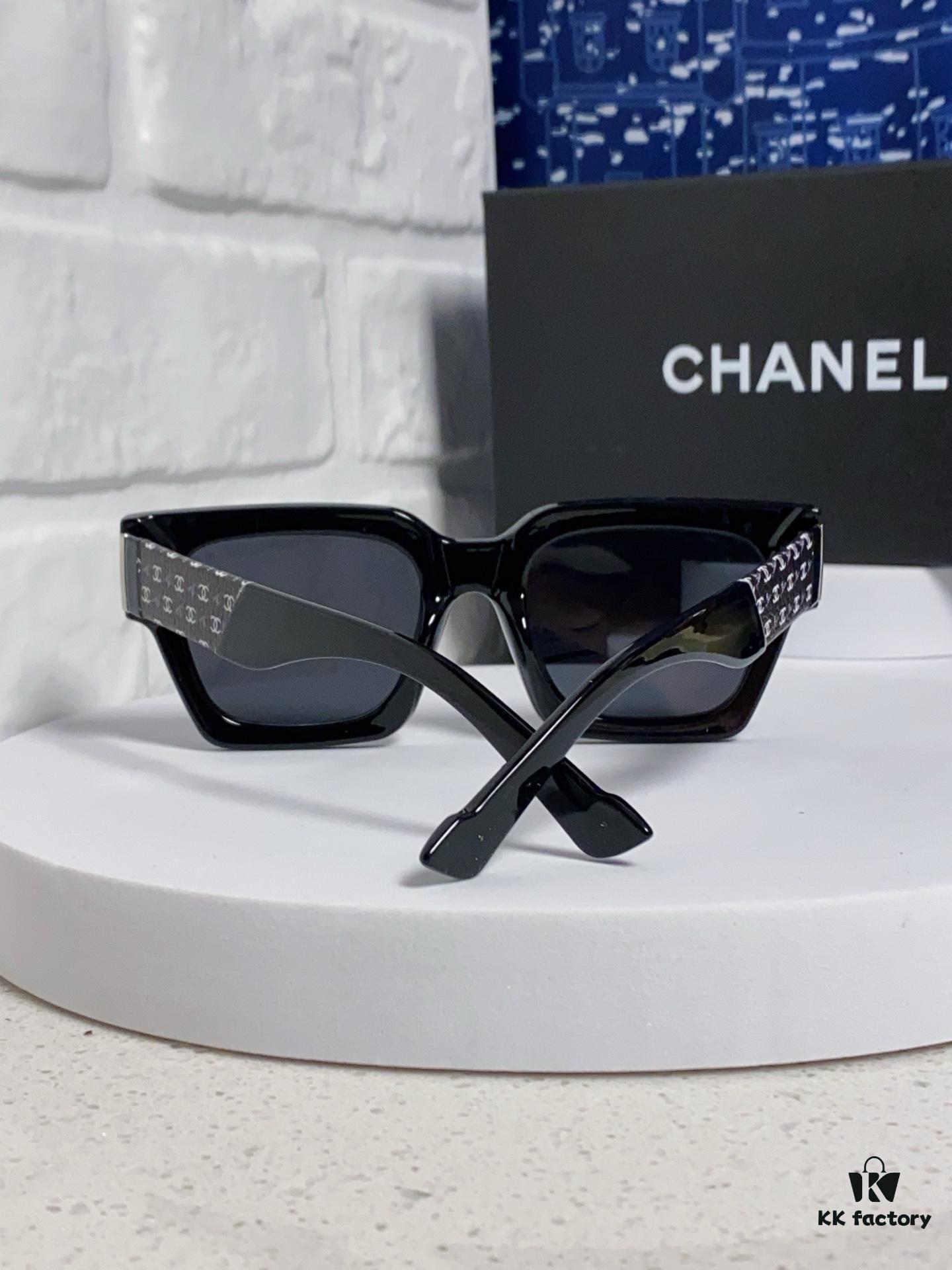 CHANEL 2024 New Arrival Trendy Fashion Square Frame Sunglasses, Comfortable Wear, Influencer Favorite Style, Women's HD Thickened Polarized Sunglasses