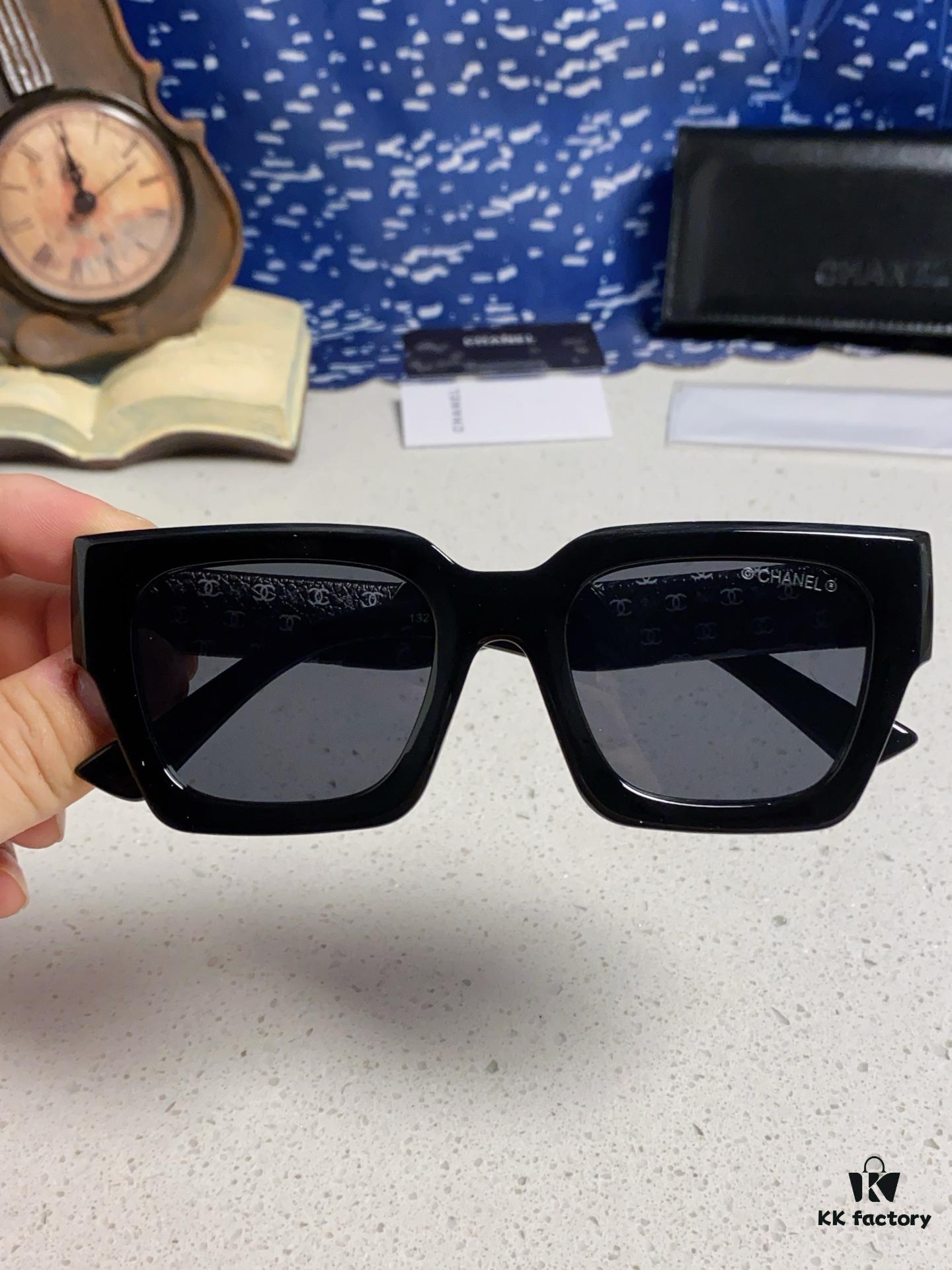 CHANEL 2024 New Arrival Trendy Fashion Square Frame Sunglasses, Comfortable Wear, Influencer Favorite Style, Women's HD Thickened Polarized Sunglasses