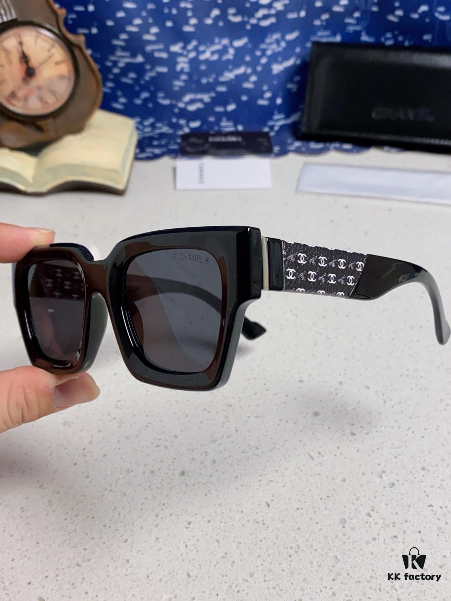 CHANEL 2024 New Arrival Trendy Fashion Square Frame Sunglasses, Comfortable Wear, Influencer Favorite Style, Women's HD Thickened Polarized Sunglasses