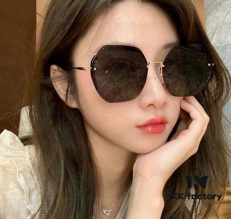 New CHANEL Sunglasses CH0630