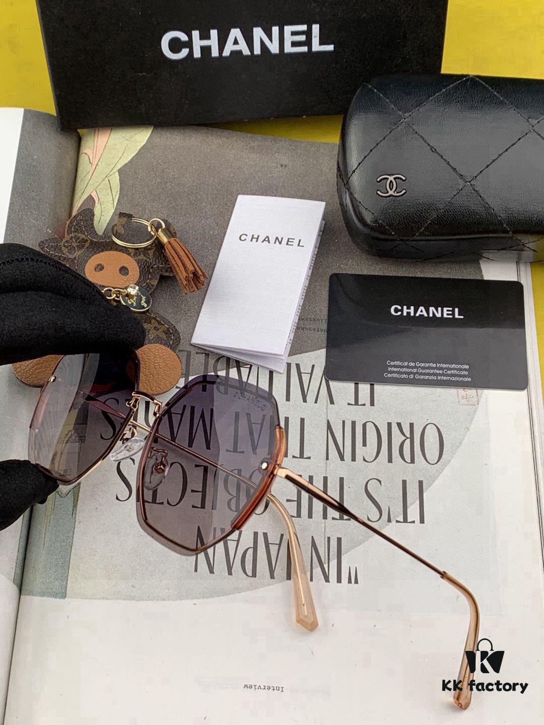 New CHANEL Sunglasses CH0630