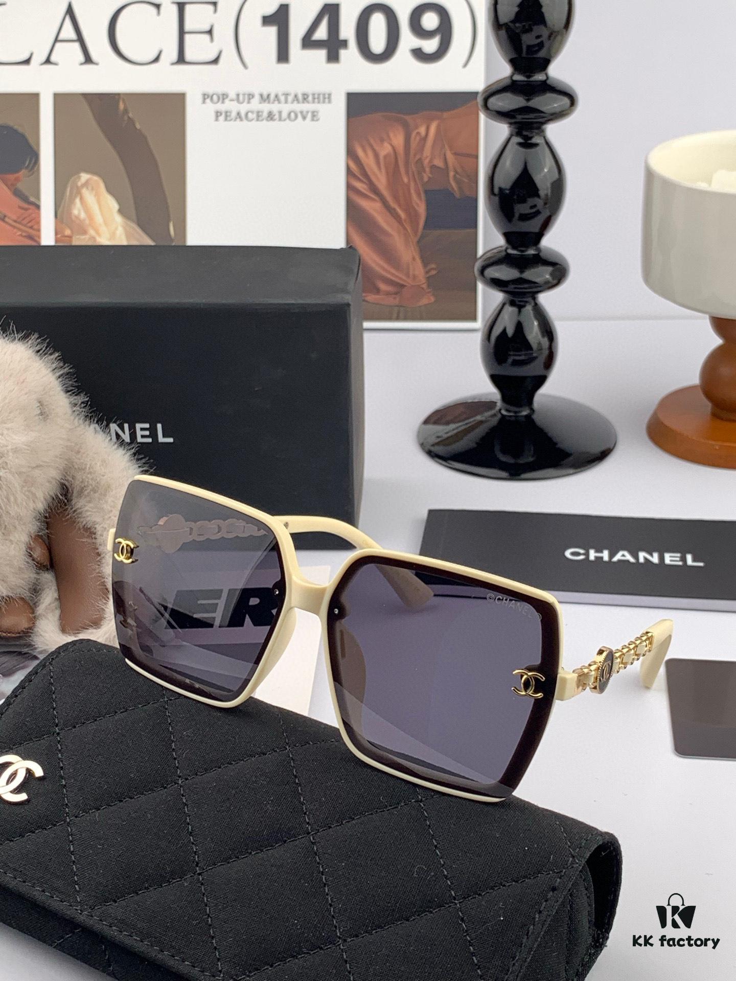 New CHANEL Sunglasses CH7626