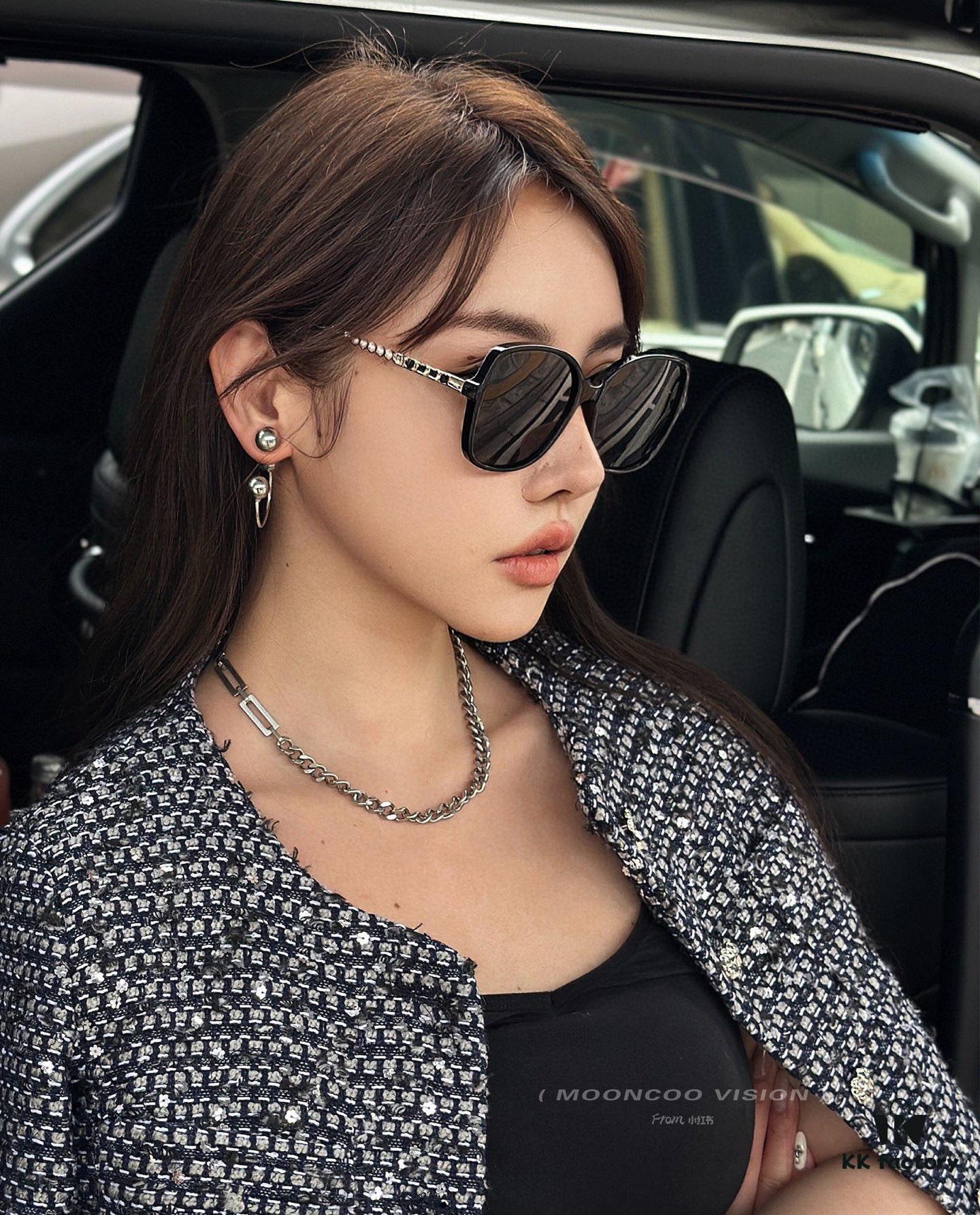 New CHANEL Pearl Sunglasses