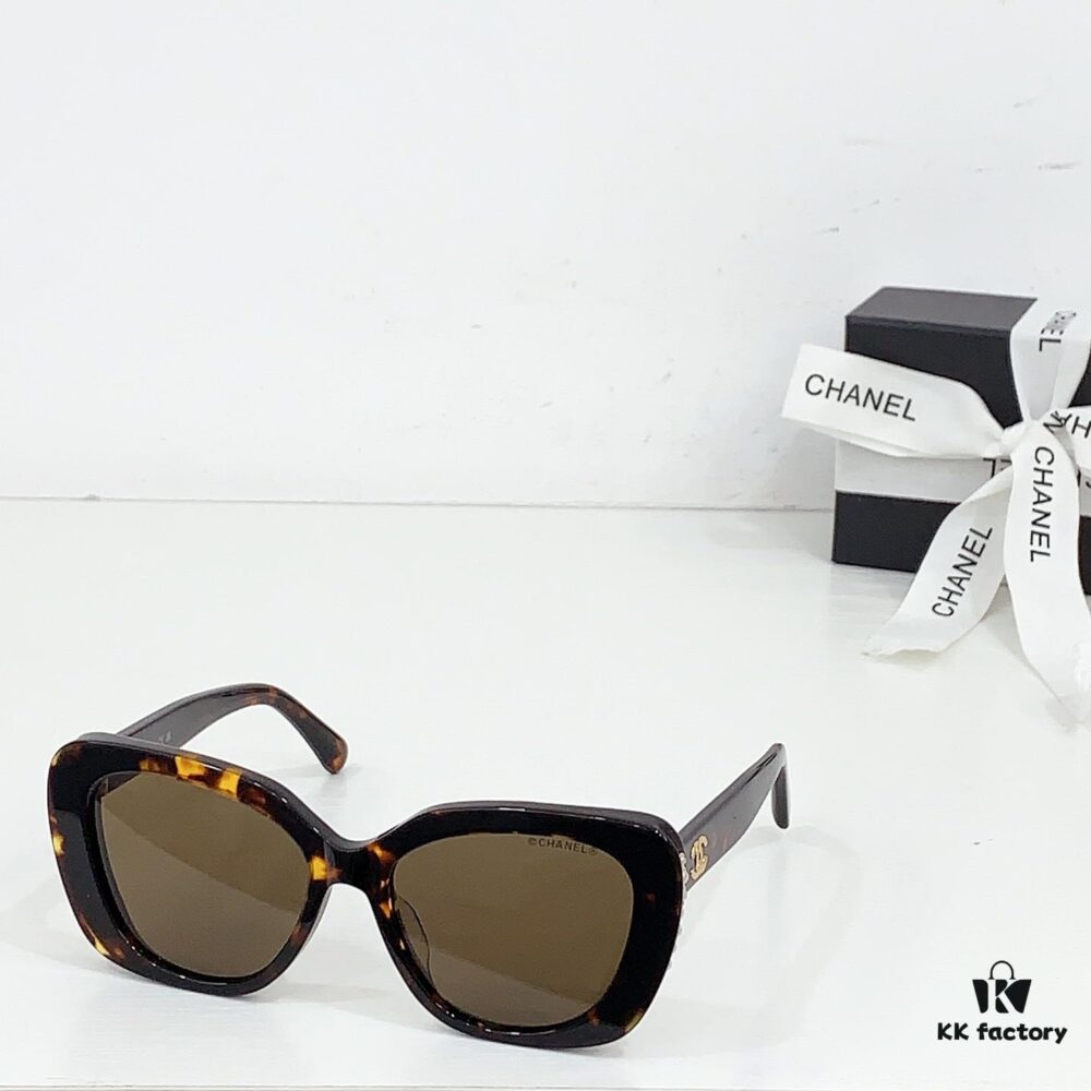 135 CHANEL Model 5483-H Sunglasses Size 53-17 140