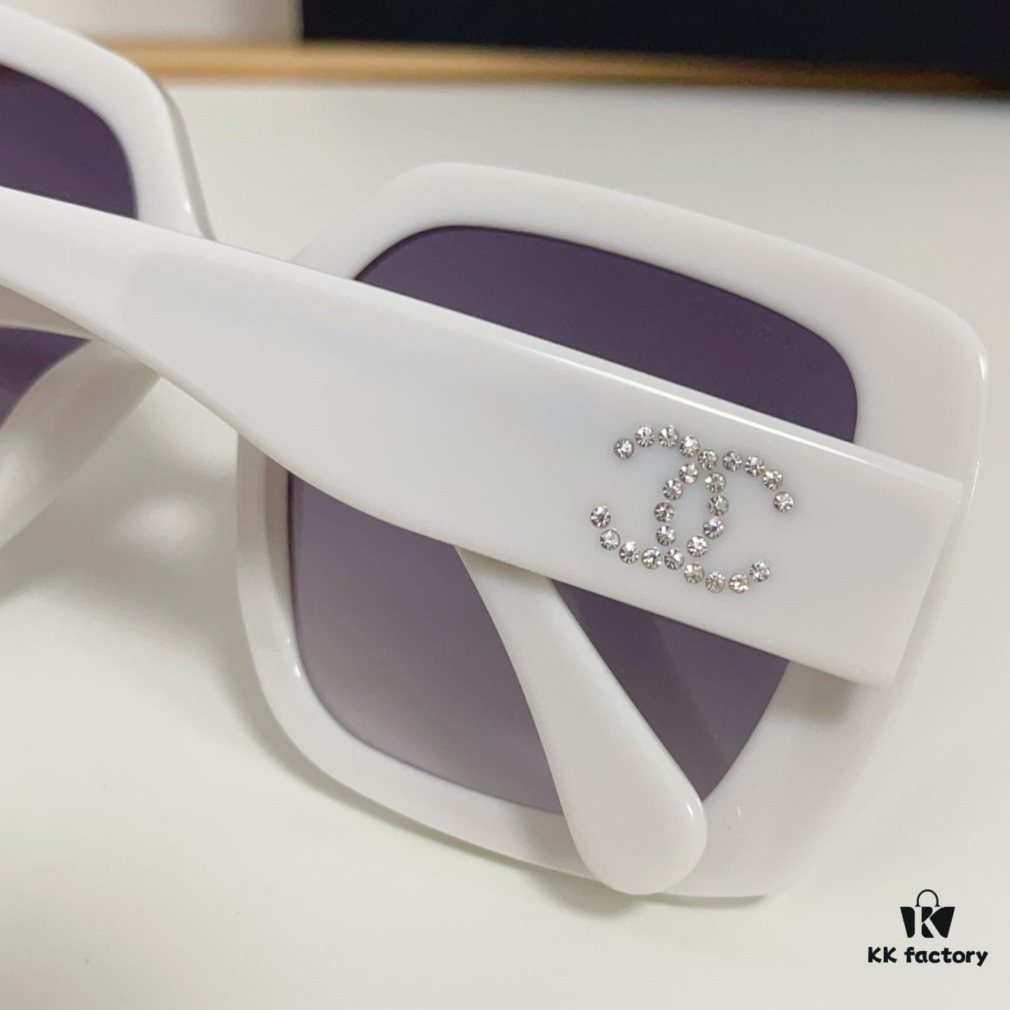 CHANEL 115 Sunglasses