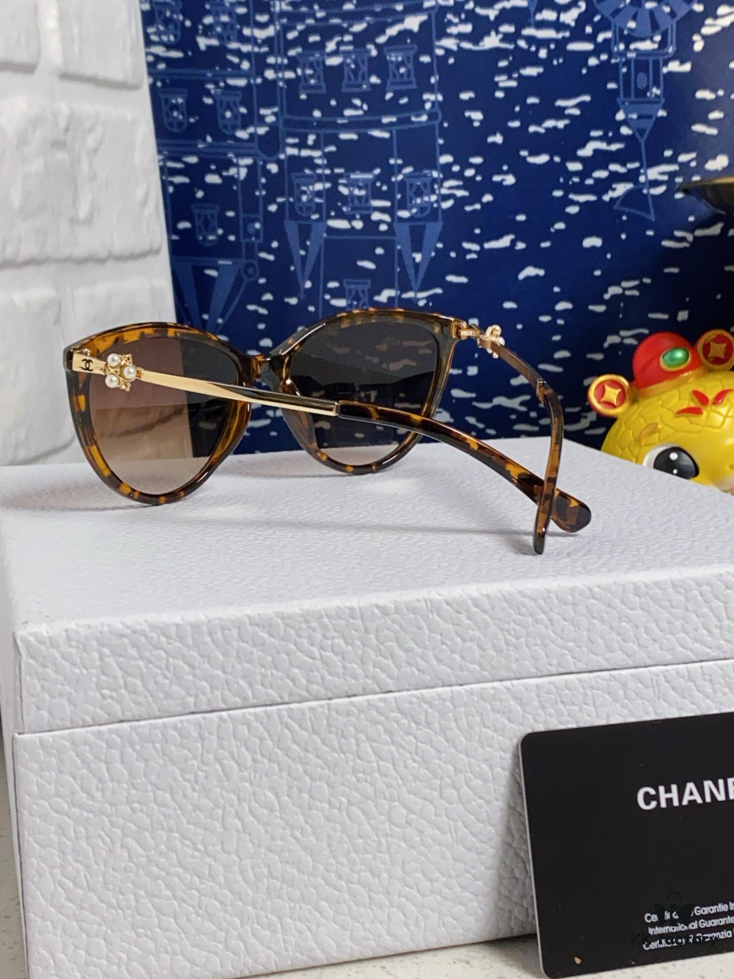 Chanel 2025 New Arrival Trendy Sunglasses Unisex High-Quality Frame Eyewear