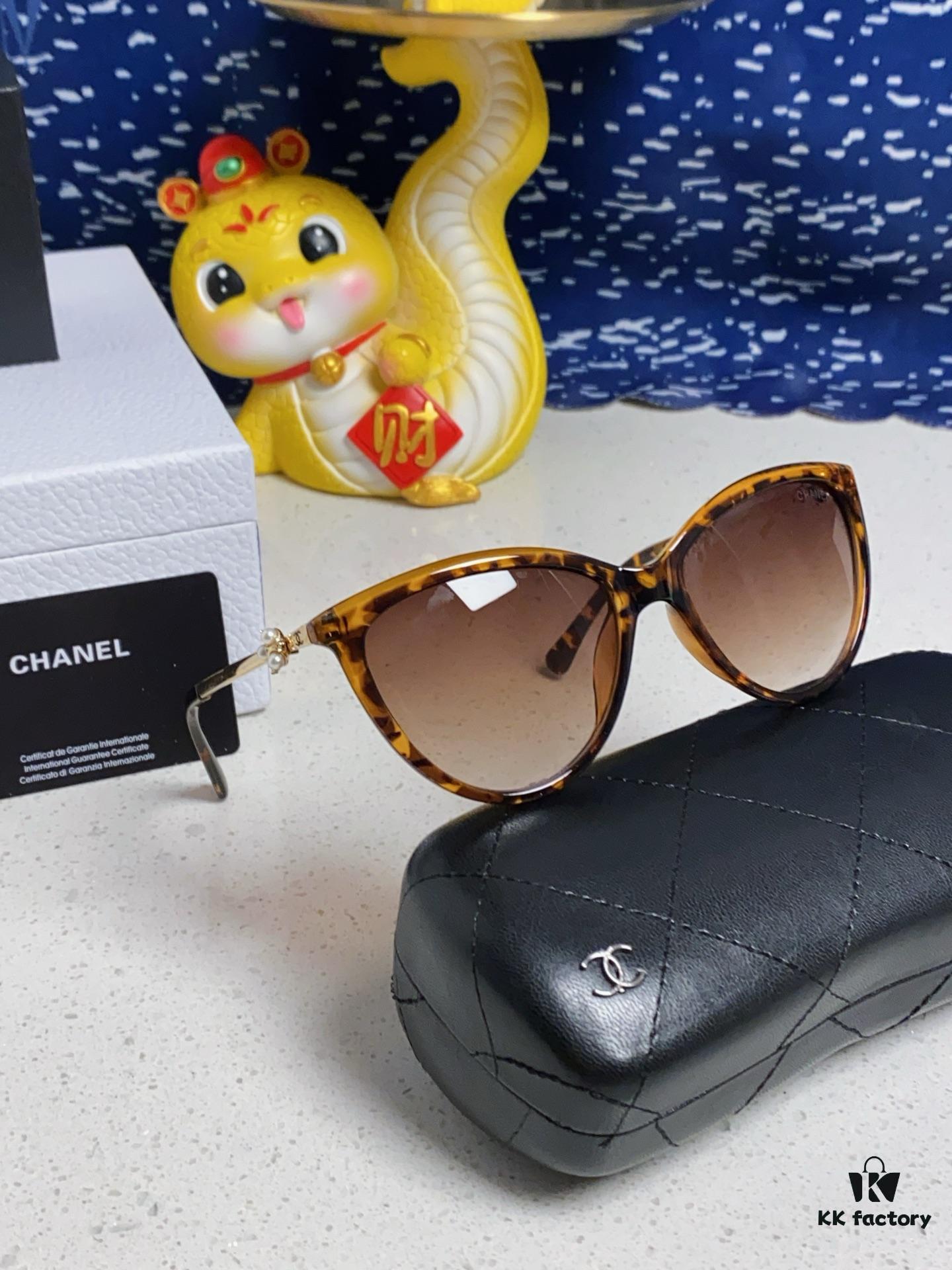 Chanel 2025 New Arrival Trendy Sunglasses Unisex High-Quality Frame Eyewear