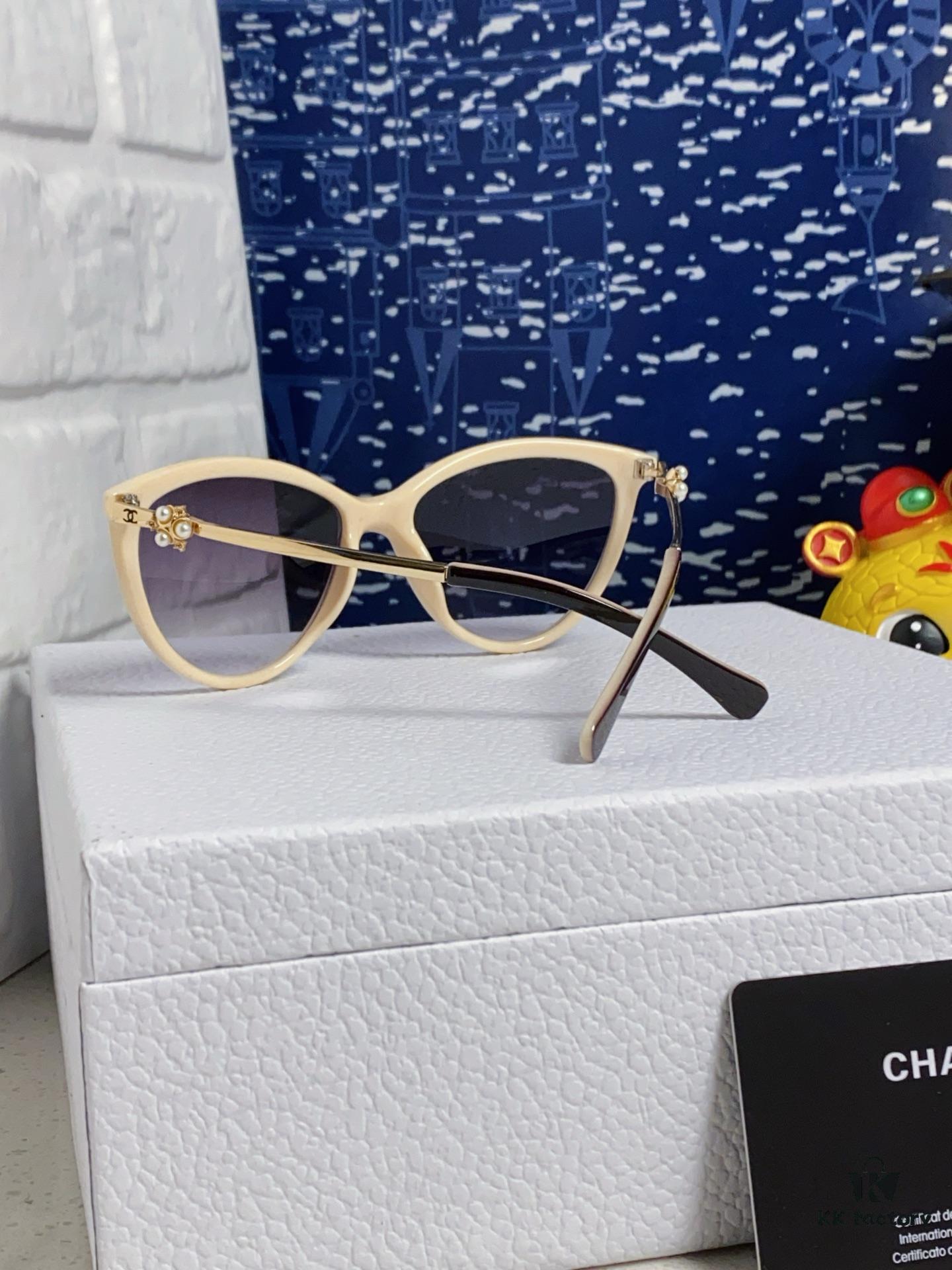 Chanel 2025 New Arrival Trendy Sunglasses Unisex High-Quality Frame Eyewear