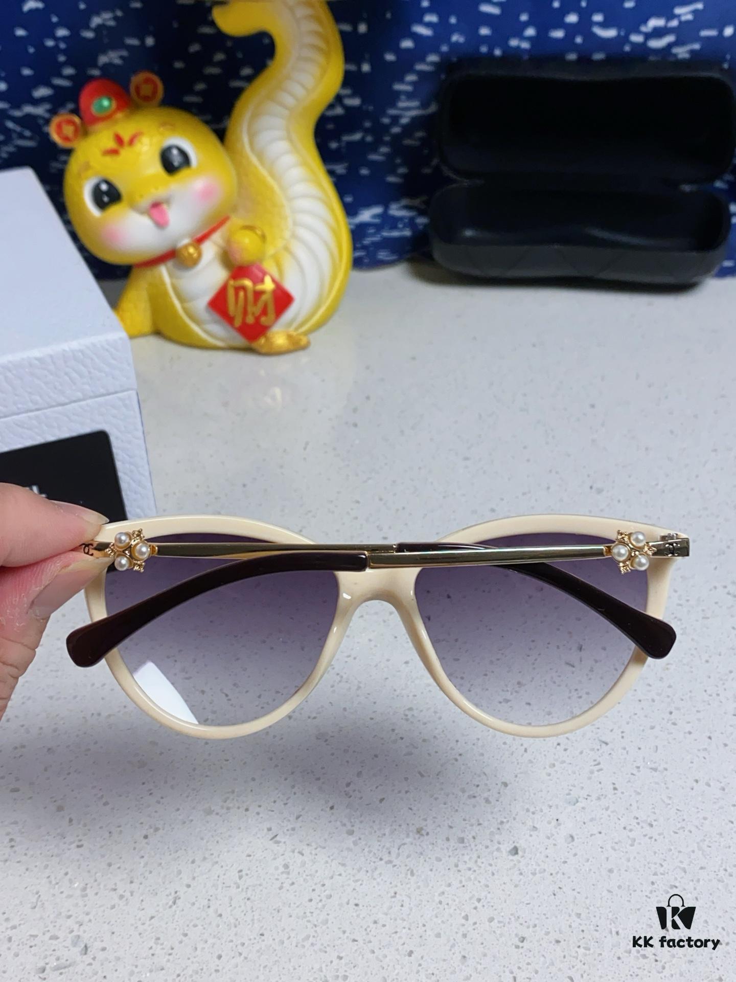 Chanel 2025 New Arrival Trendy Sunglasses Unisex High-Quality Frame Eyewear